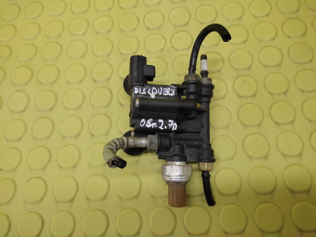 LAND ROVER DISCOVERY 3 2.7 D Sensor Achsträgers RVH000046