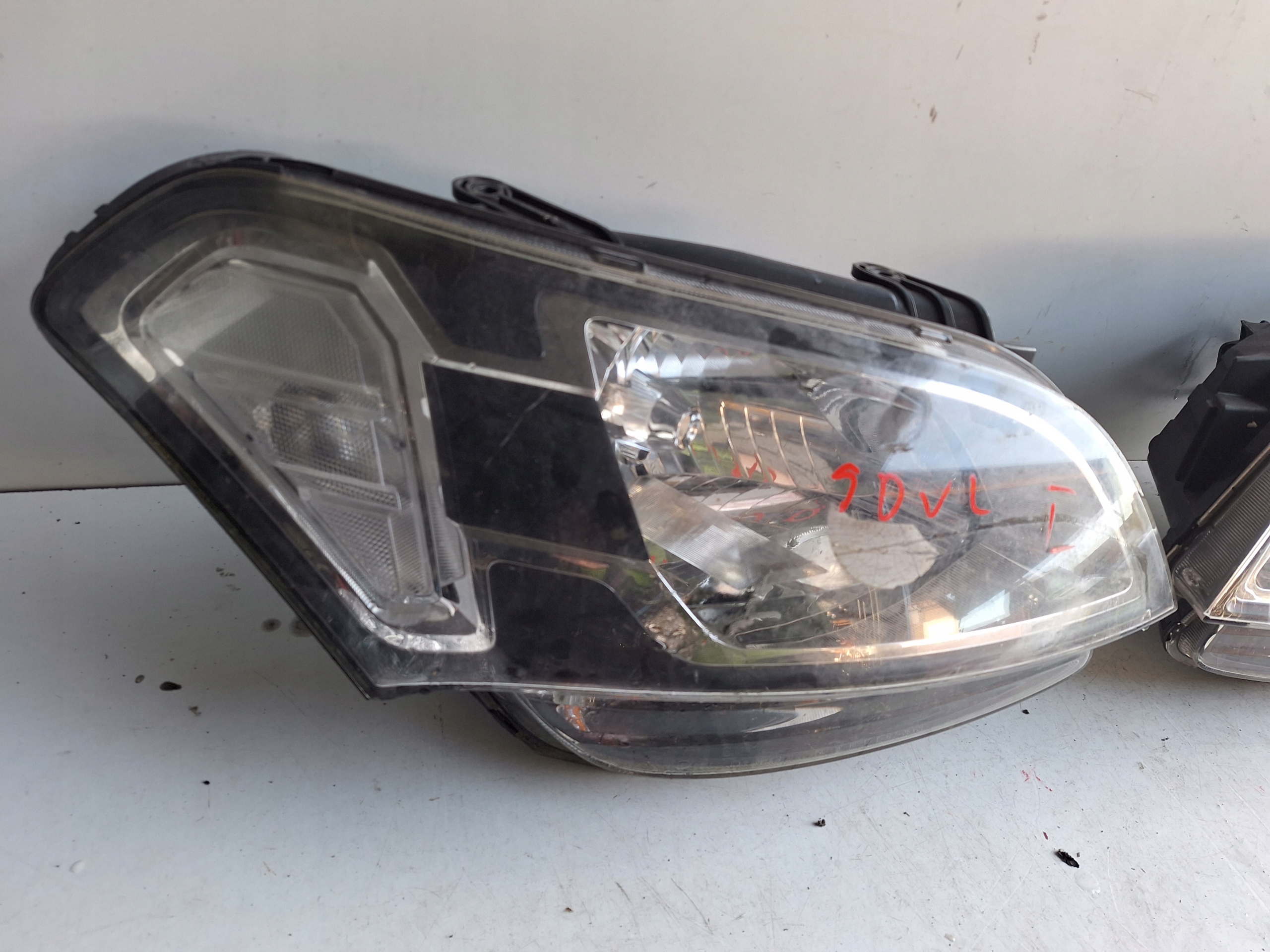 KIA SOUL and LIFT 11-14 light left UK