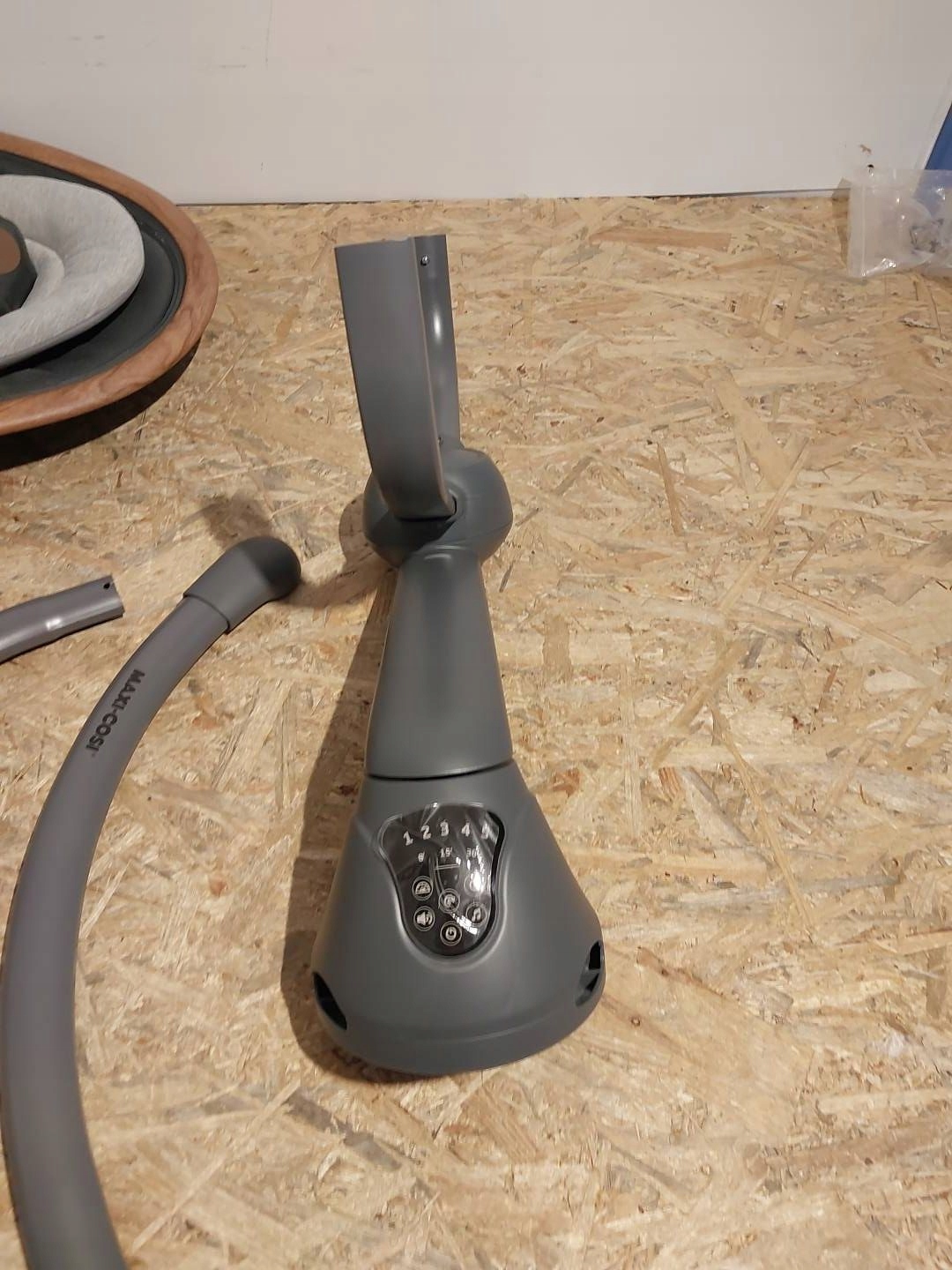 MAXI COSI CASSIA HUŚTAWKA ELEKTRYCZNA LEŻACZEK Model Cassia