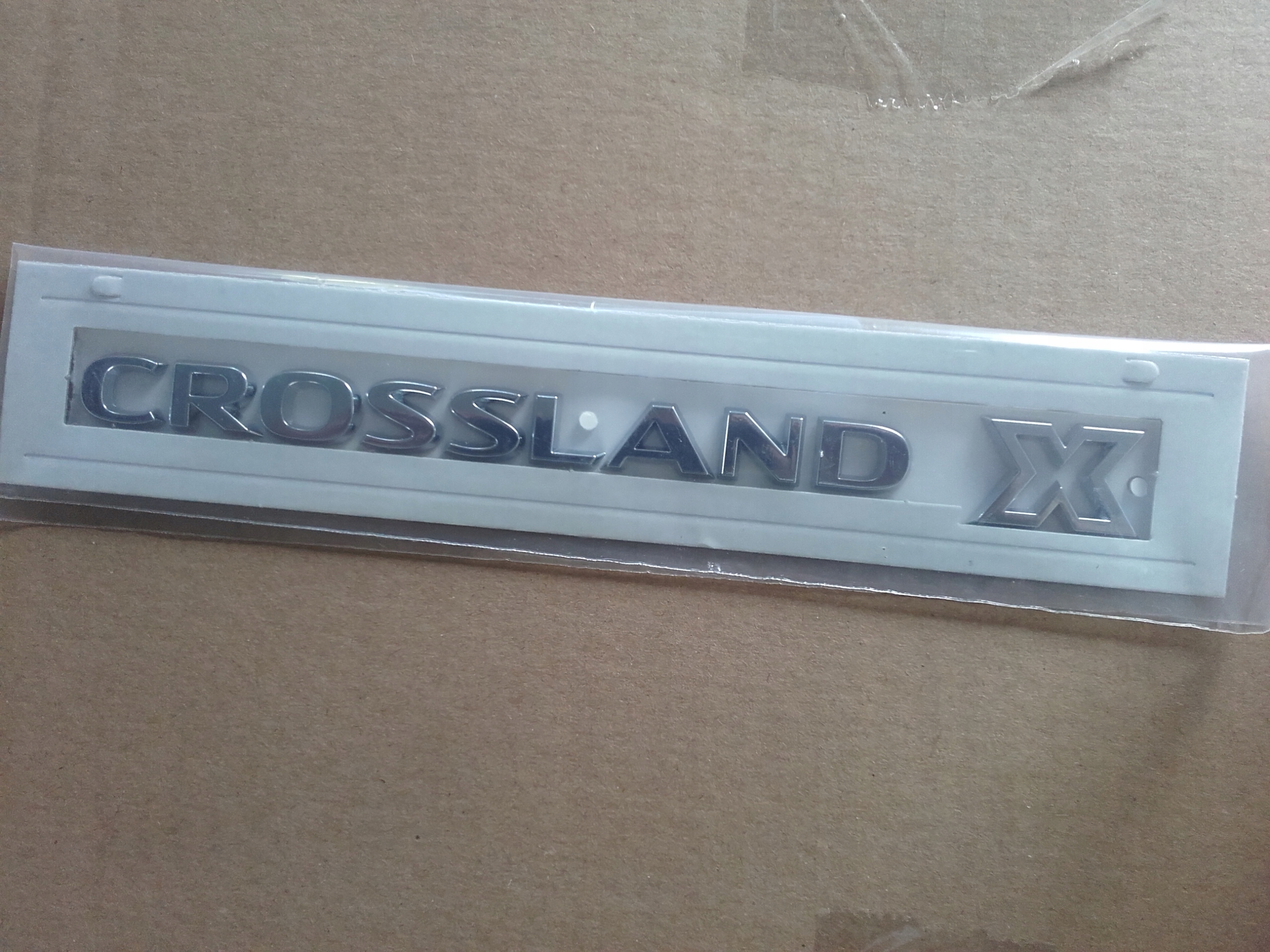 NOWY NAPIS EMBLEMAT ZNACZEK KLAPY OPEL CROSSLAND