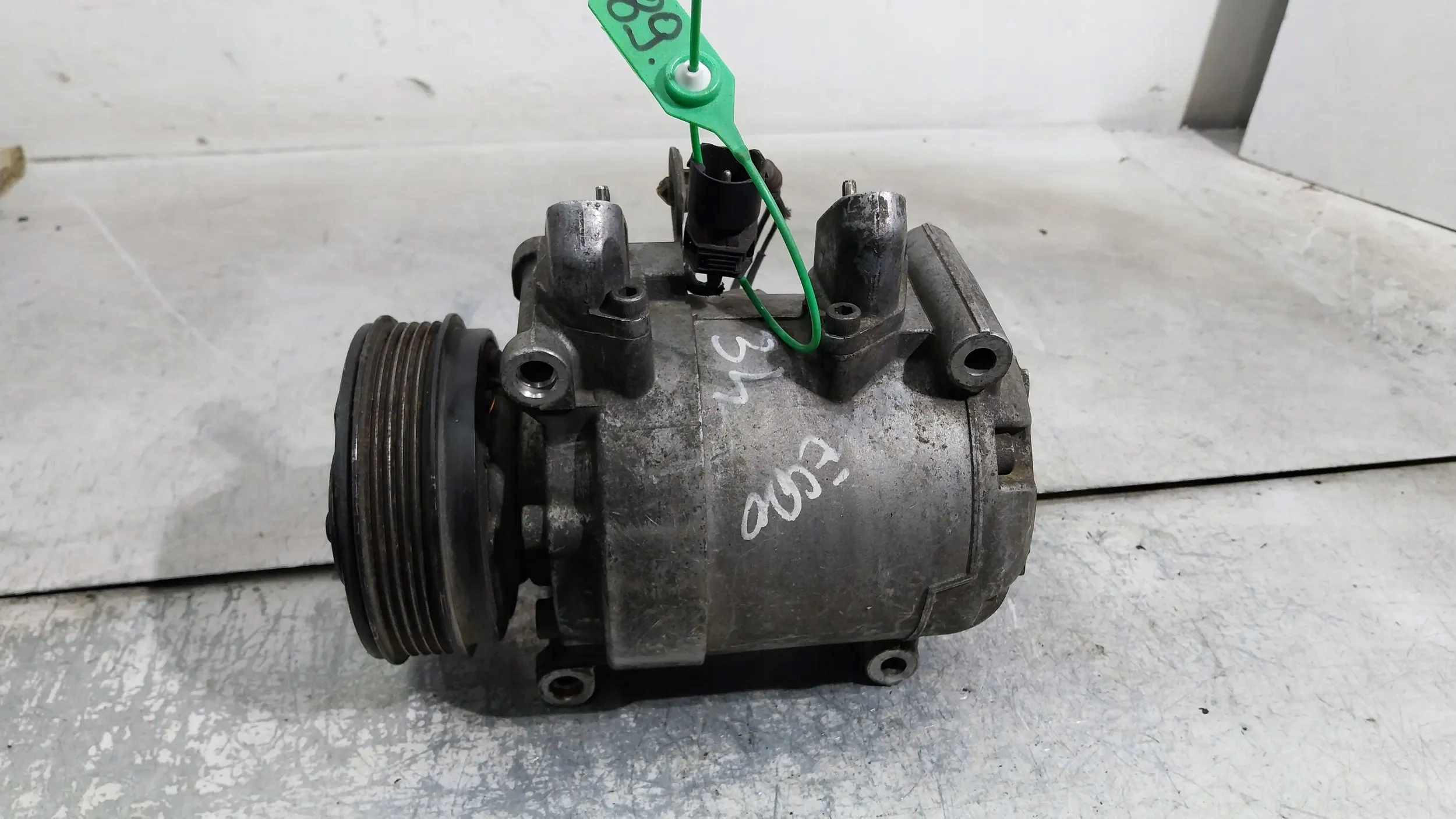 KLIMAKOMPRESSOR KOMPRESOR KLIMAANLAGE 8390340 BMW E32 E34
