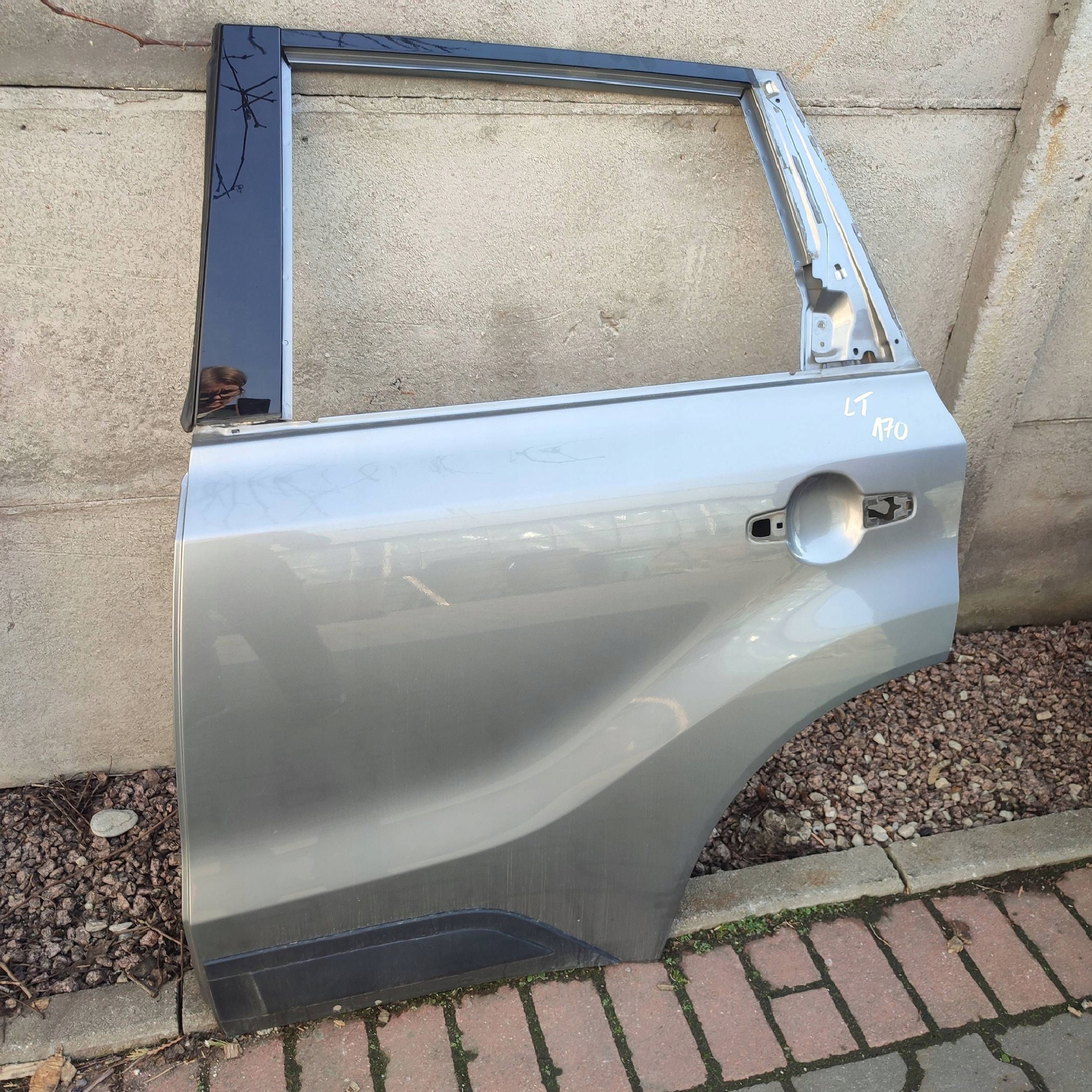 door rear. rear part side left Suzuki Vitara (LY)
