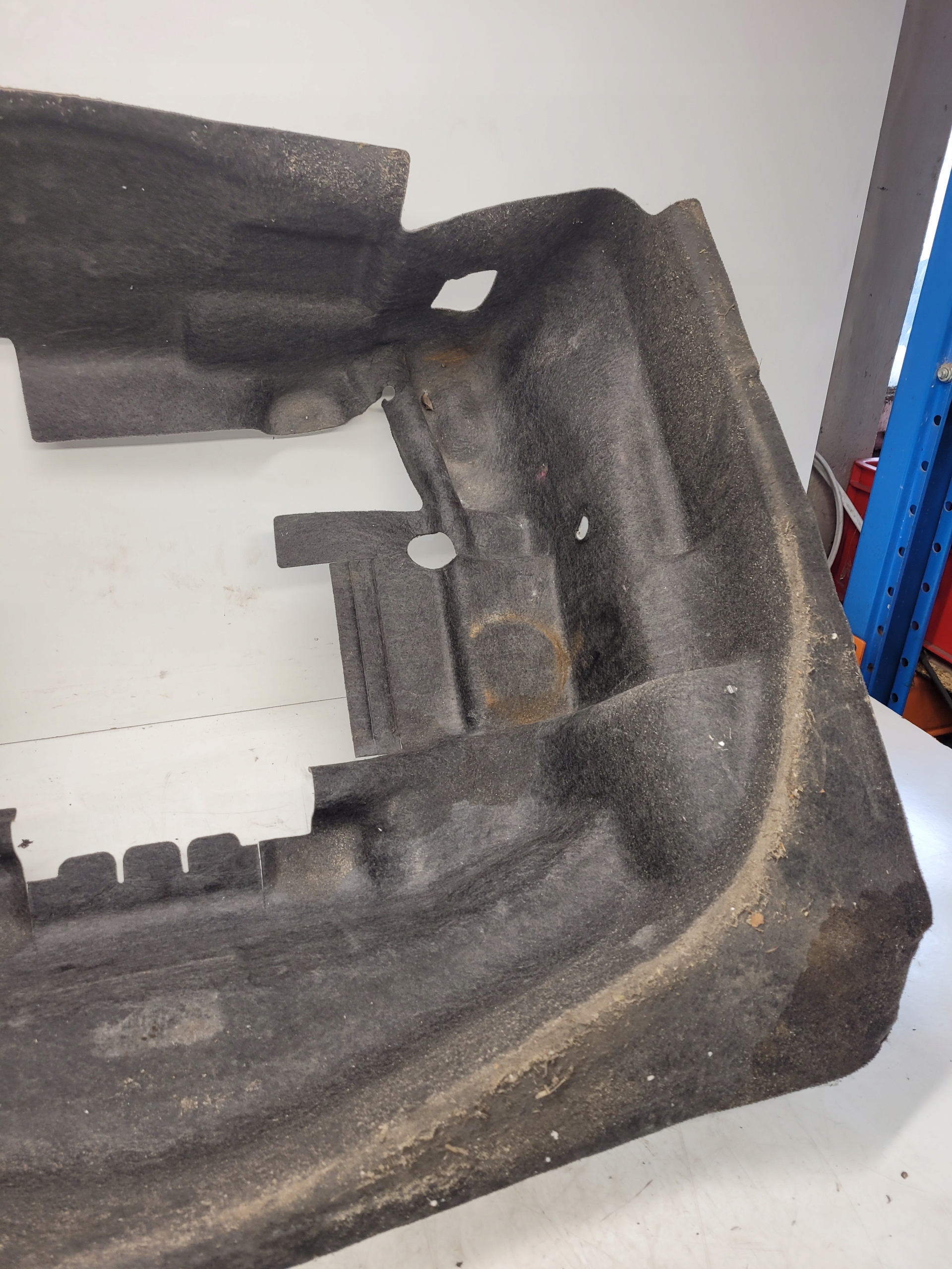 lock cylinder mats wheels AUDI A4 B8 AV 8K9863697A