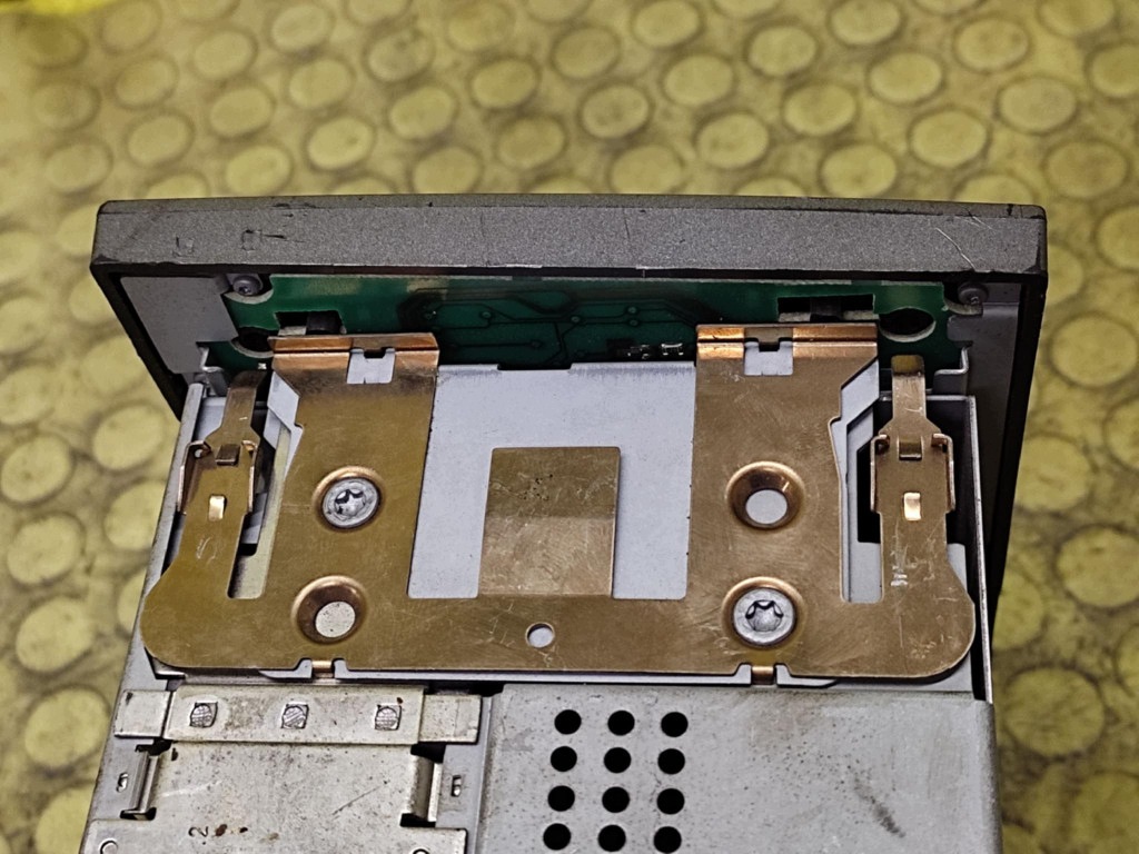 OPEL VECTRA C RADIO 13188479