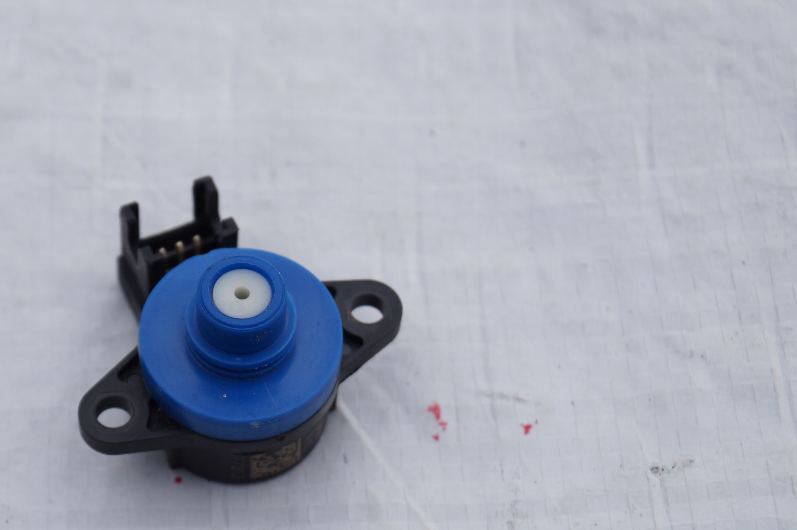 Sensor Sensor ADBLUE MERCEDES 98001100