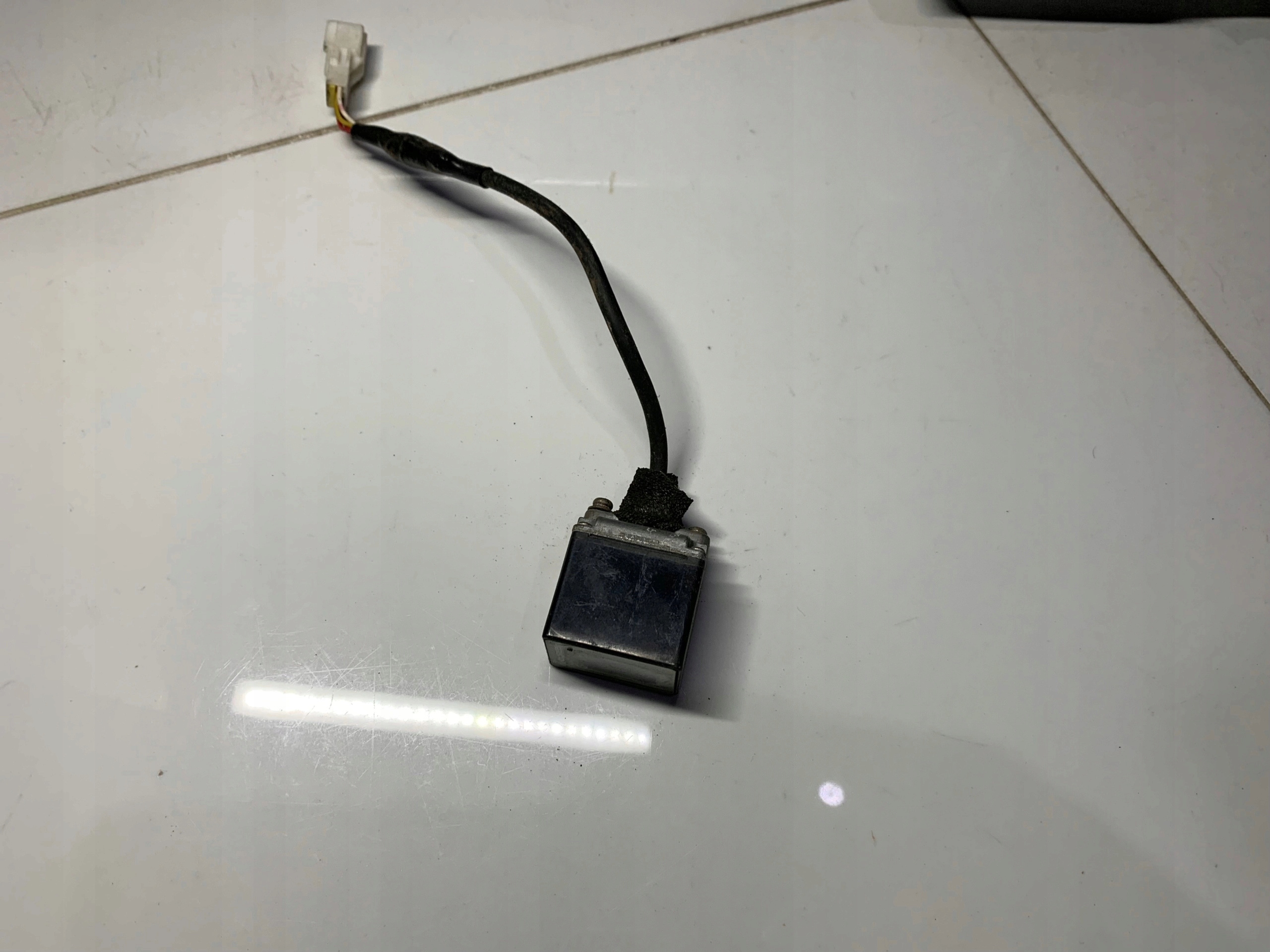 RADAR KAMERA CVM NISSAN PRIMERA P12 K77810AU110