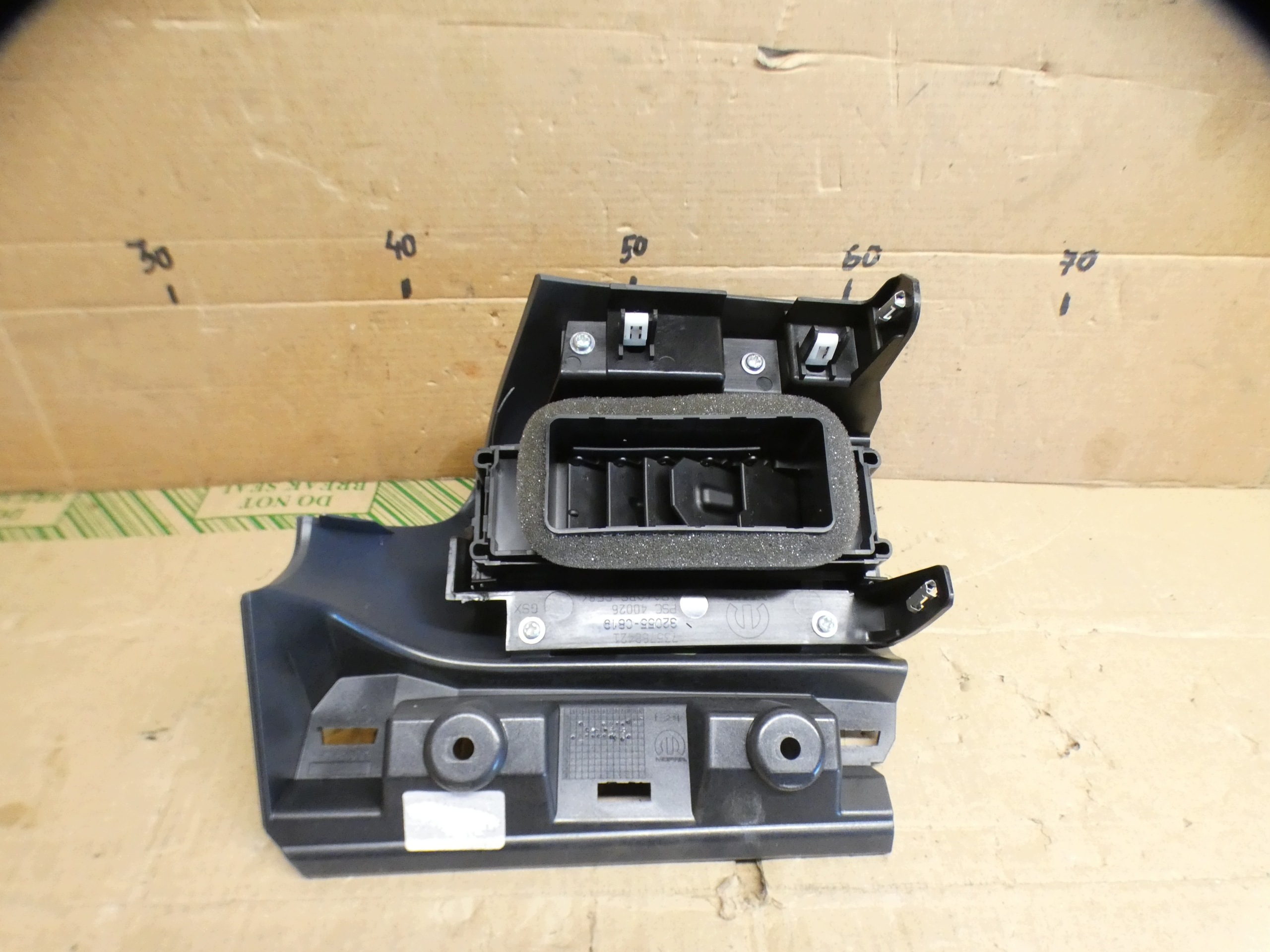 Jeep Avenger 2024 frame kratki air conditioning devices 32055C819