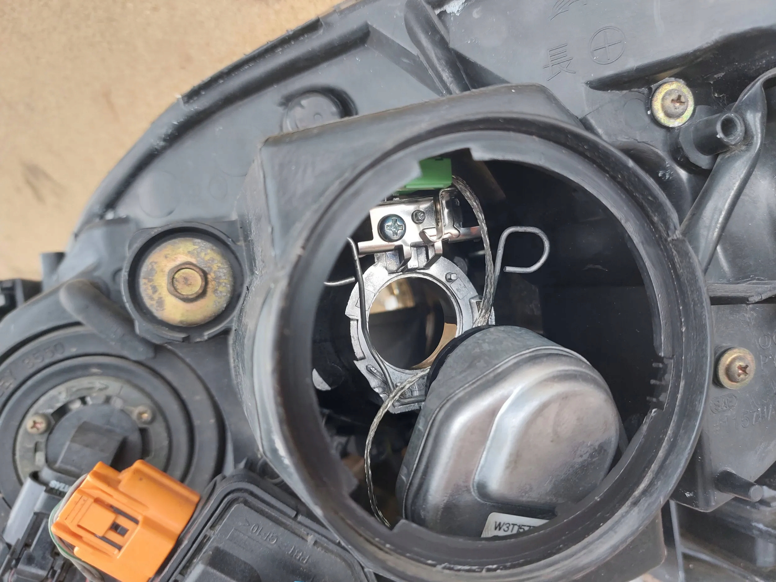 light front right Xenon Mazda 5 05-08