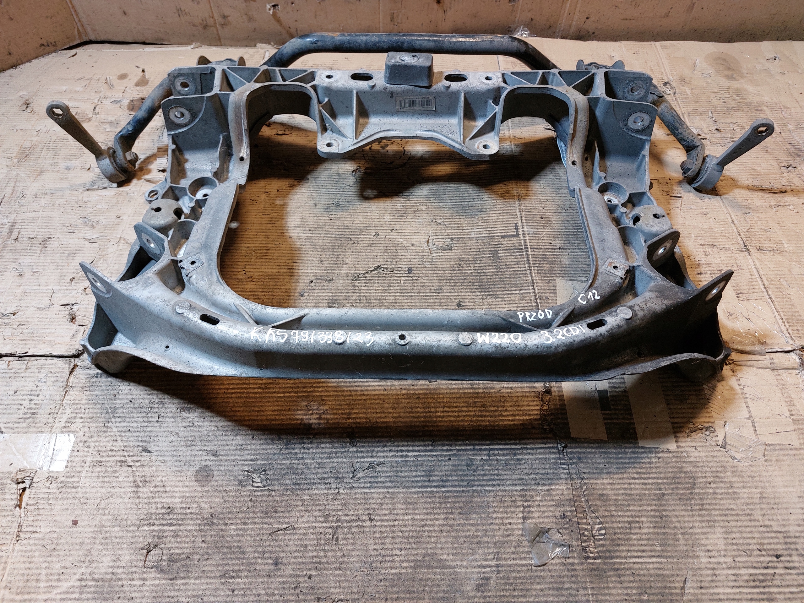 axle beam subframe front MERCEDES W220