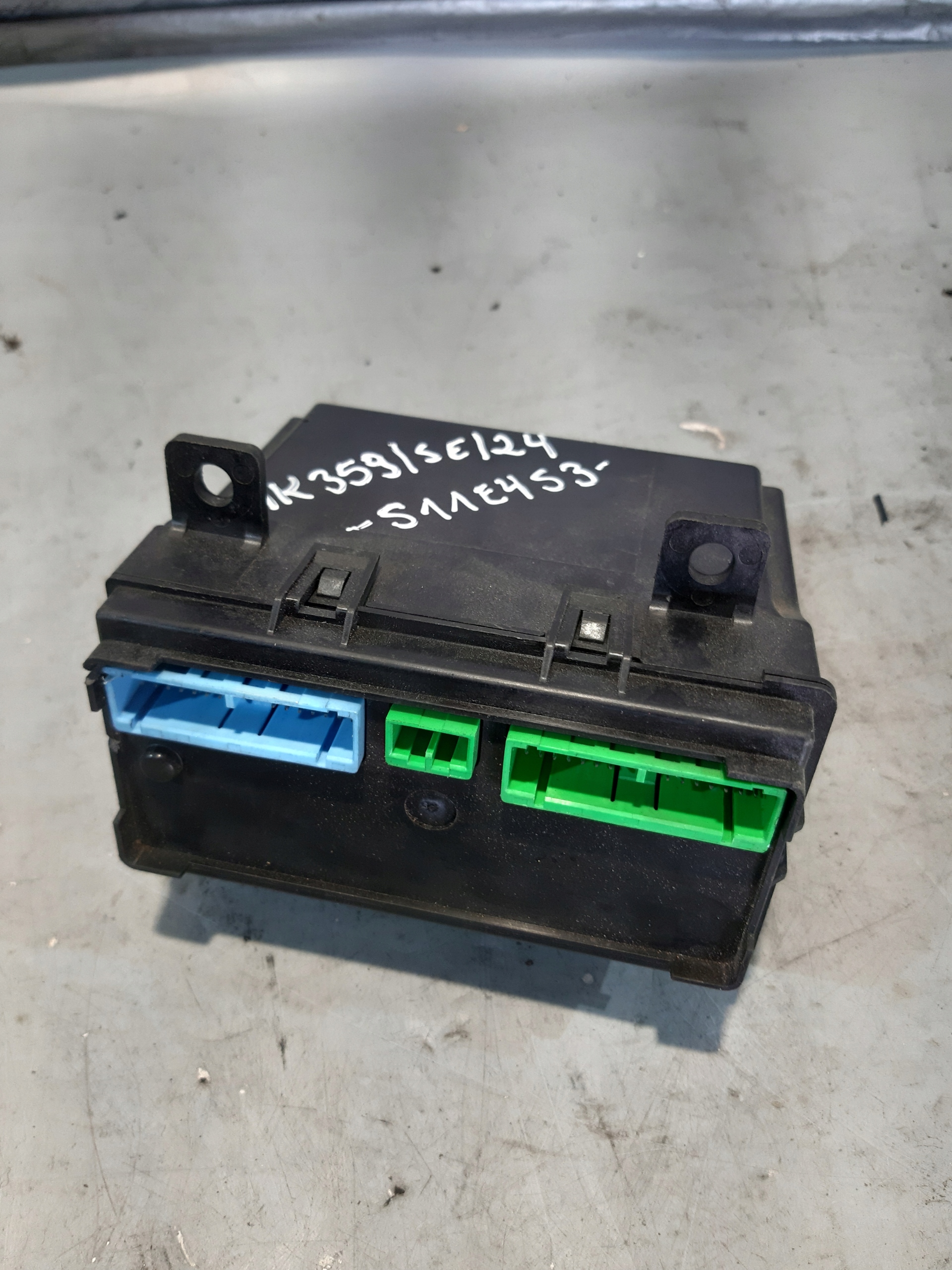 module control unit VECU Renault OE 7420554487-P04