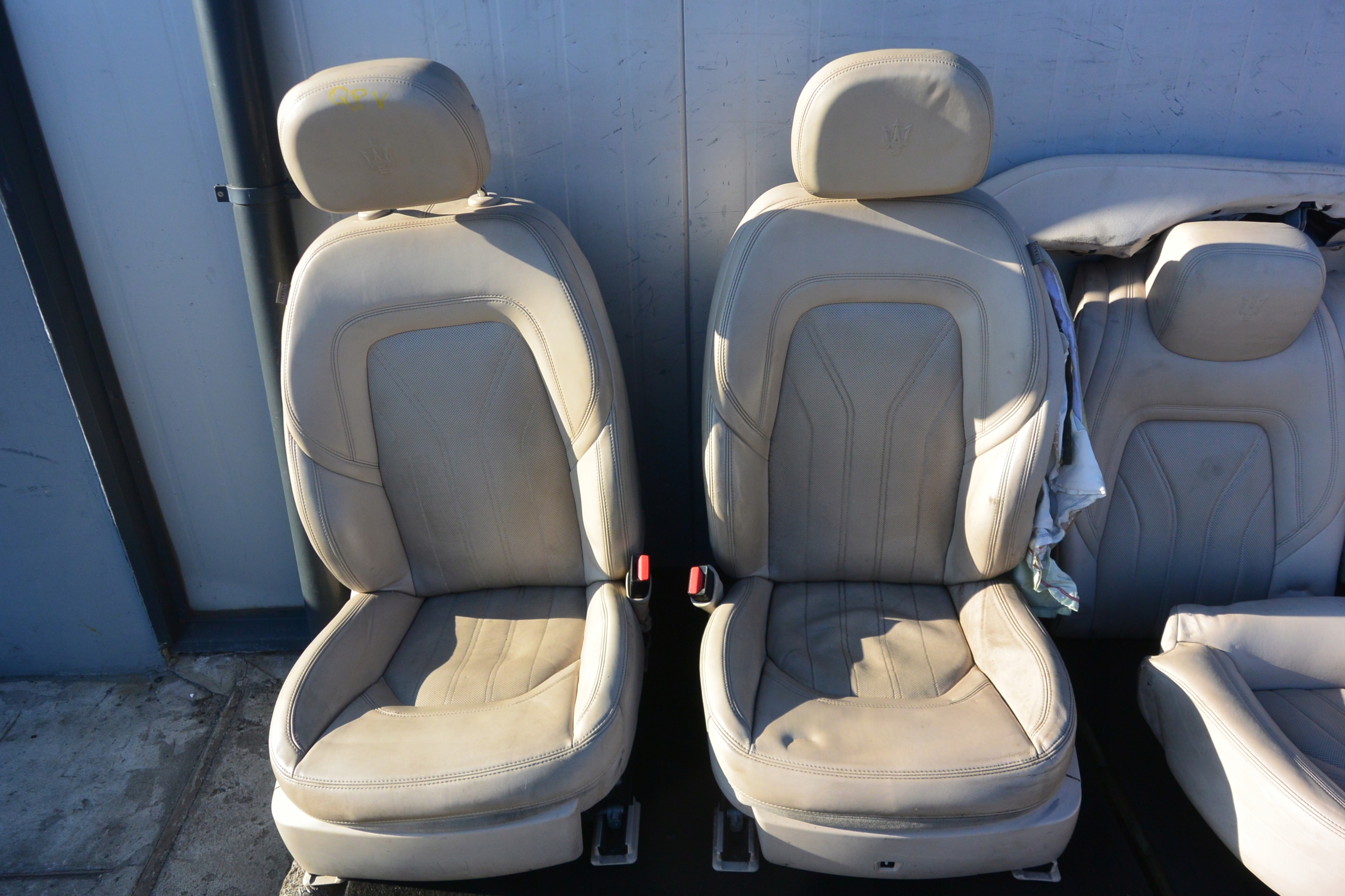 MASERATI QUATTROPORTE VI SIÈGE KOMPLET