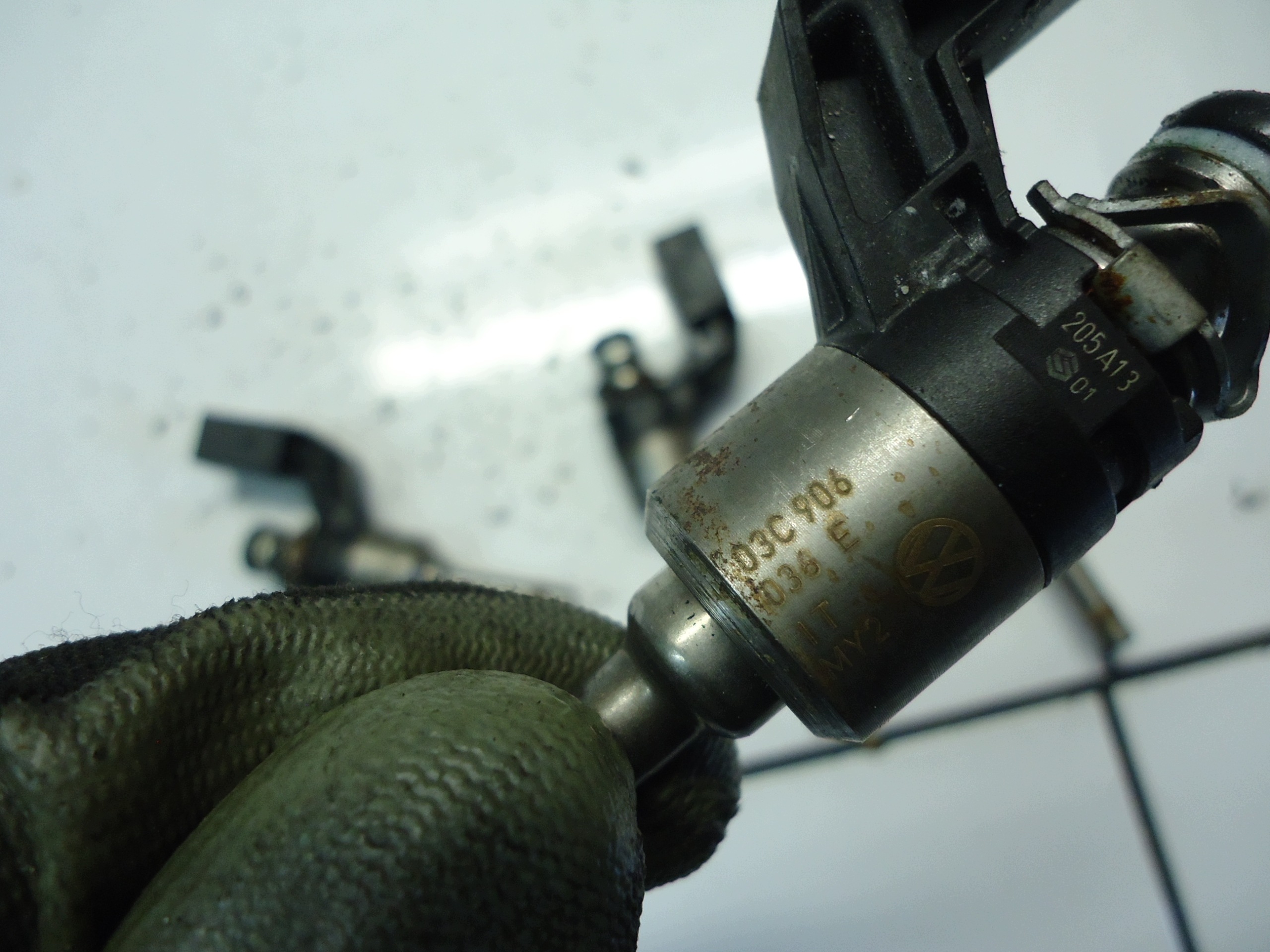 VW SKODA AUDI 1.4 TSI BMY injector 03C906036E
