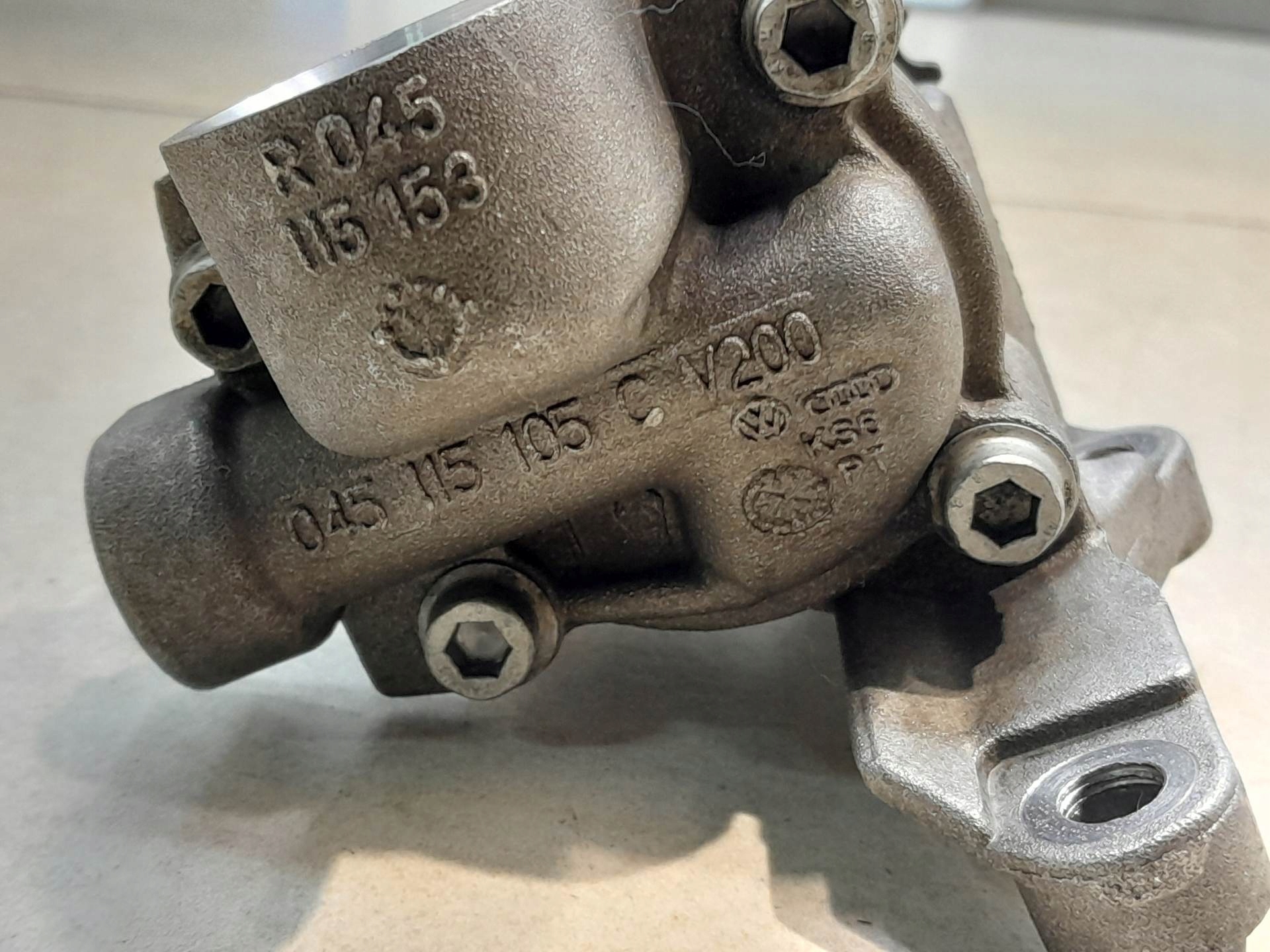 Ölpumpe POLO III 6N2 R045115109A
