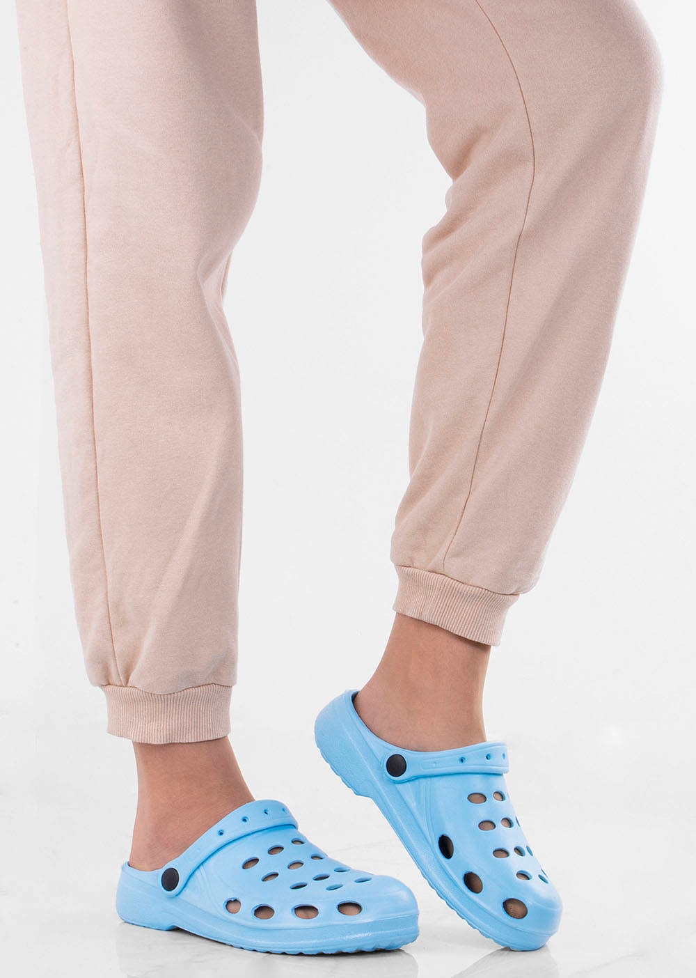 BŁĘKITNE LEKKIE KLAPKI KROKSY 36 Rozmiar 36