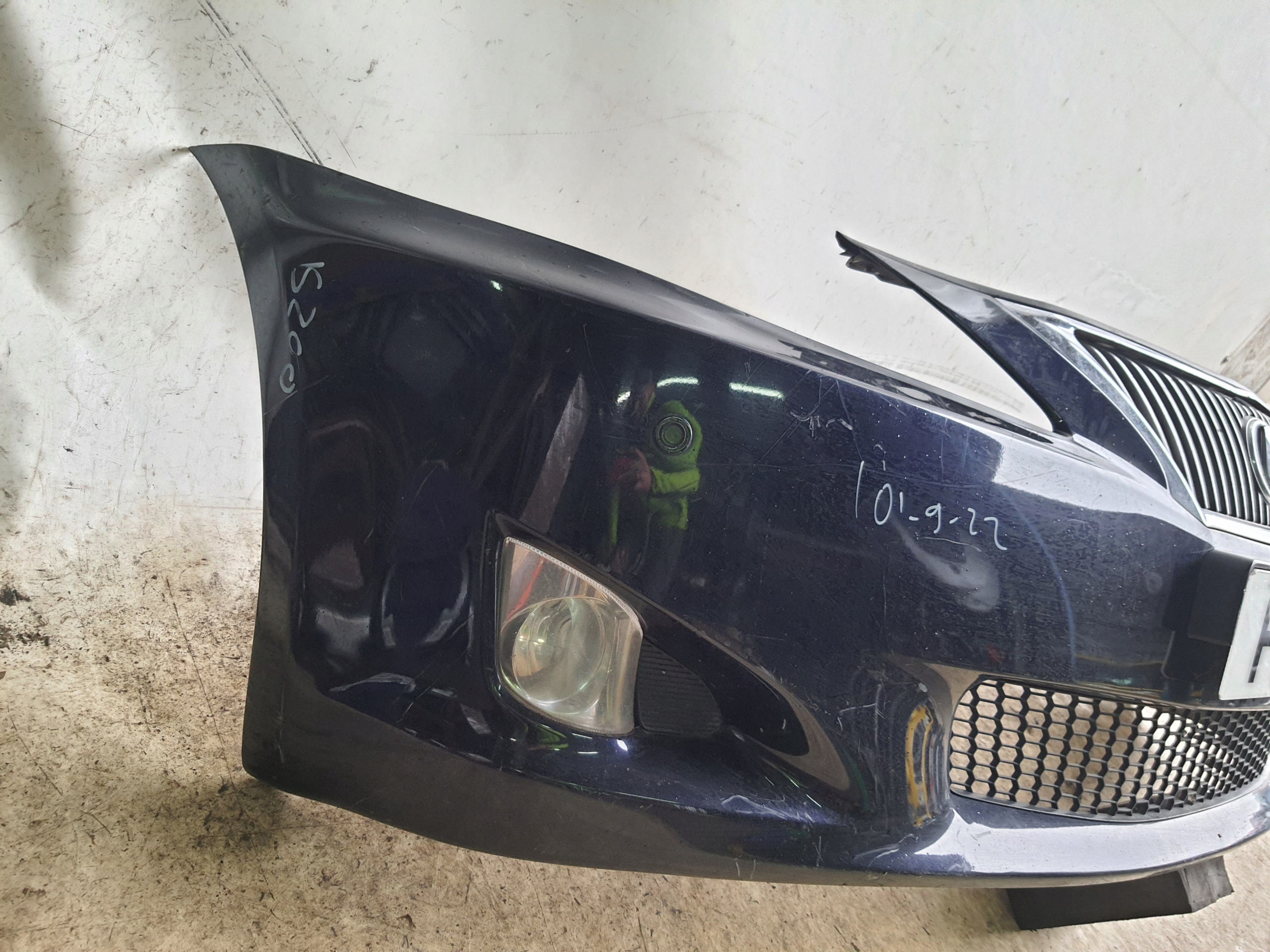 LEXUS IS220 II LIFT 09-12 bumper