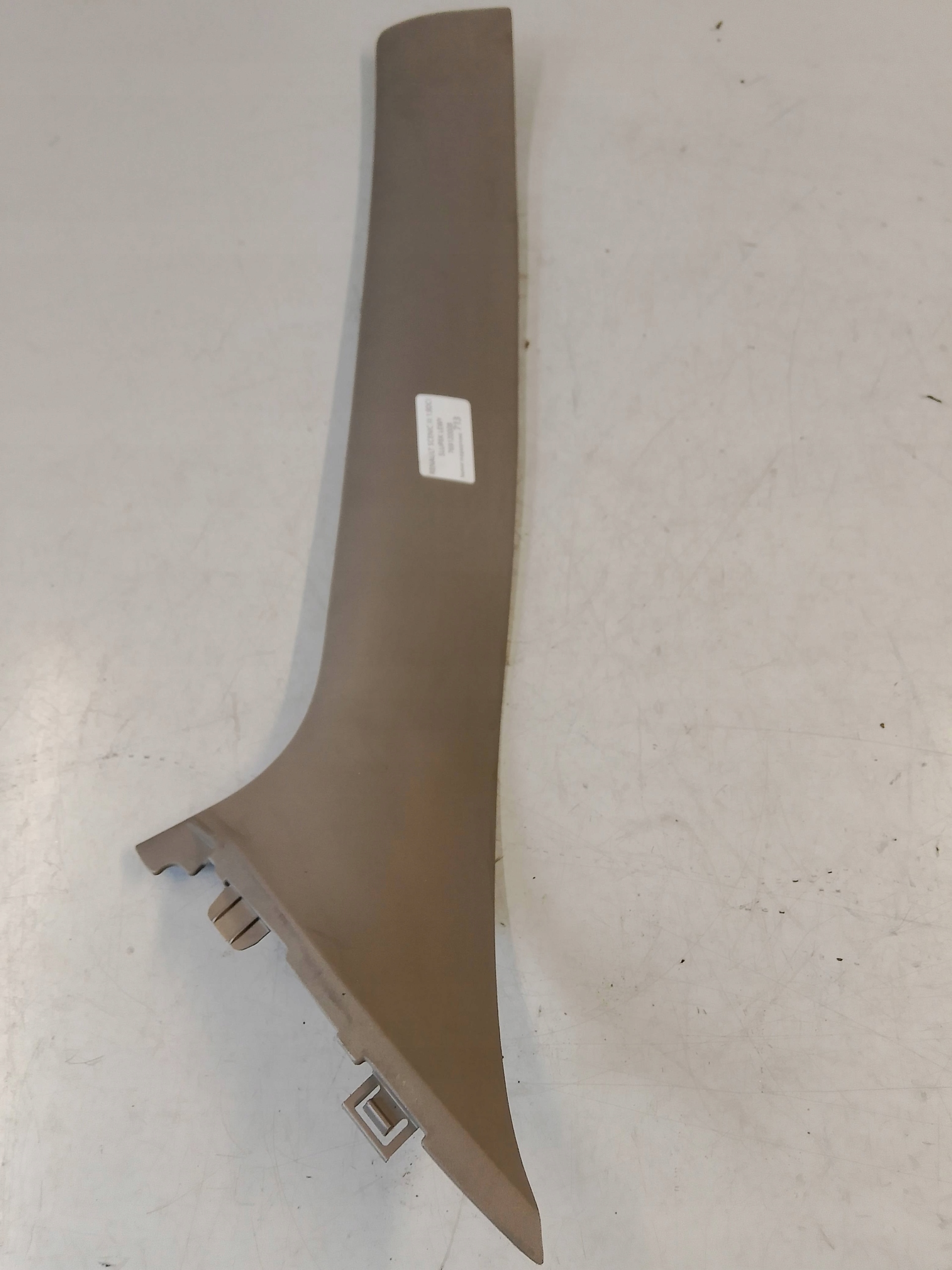 RENAULT SCENIC III POSZYCIE SŁUPKA LEWE 769120008 Producent części Renault