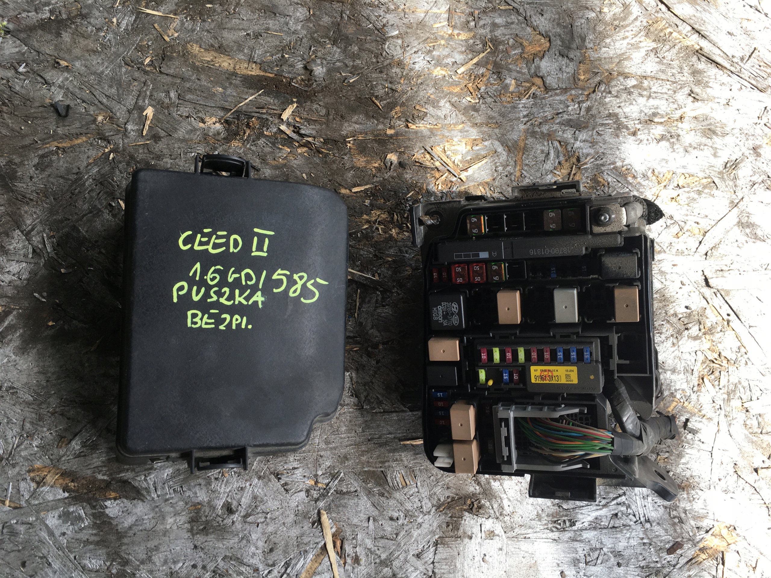 KIA CEED II 12- 1.6 GDI КОРПУС BEZPIECZNIKOW