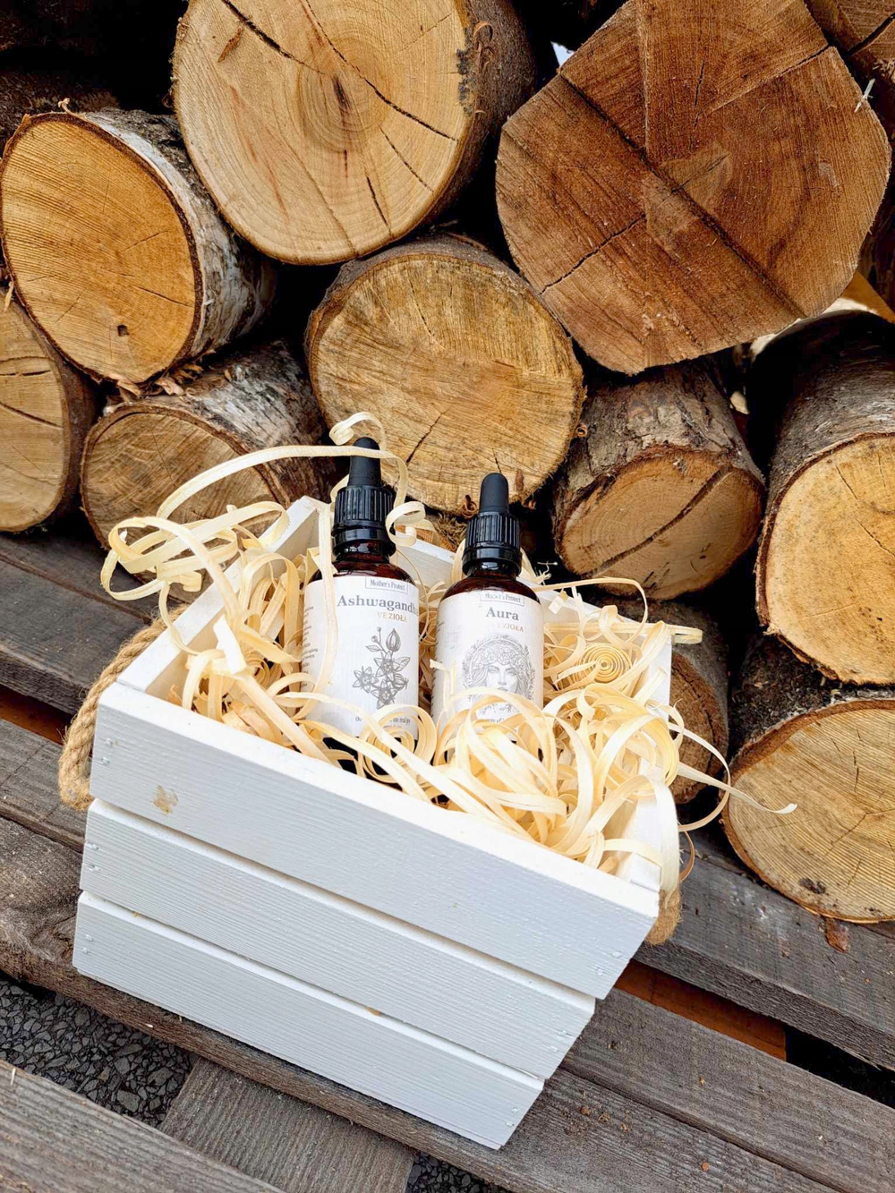 Wypełniacz sianko wełna drzewna świeża do prezentów 1kg WYSYŁKA W 24-48h Kod producenta do pakowania wina prezentów wiolina