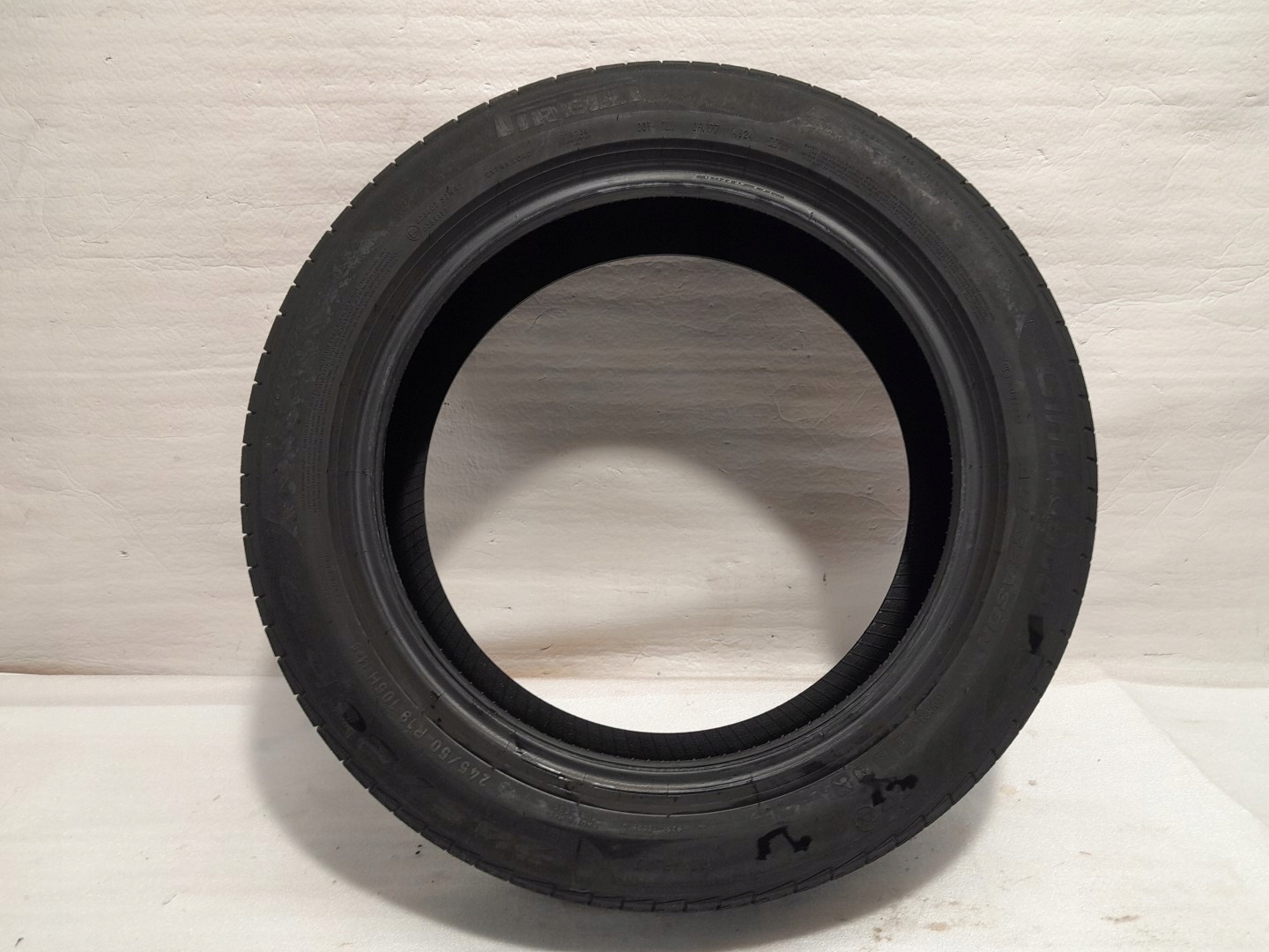 gomma Pirelli Cinturato P7 245/50 R19 105 W