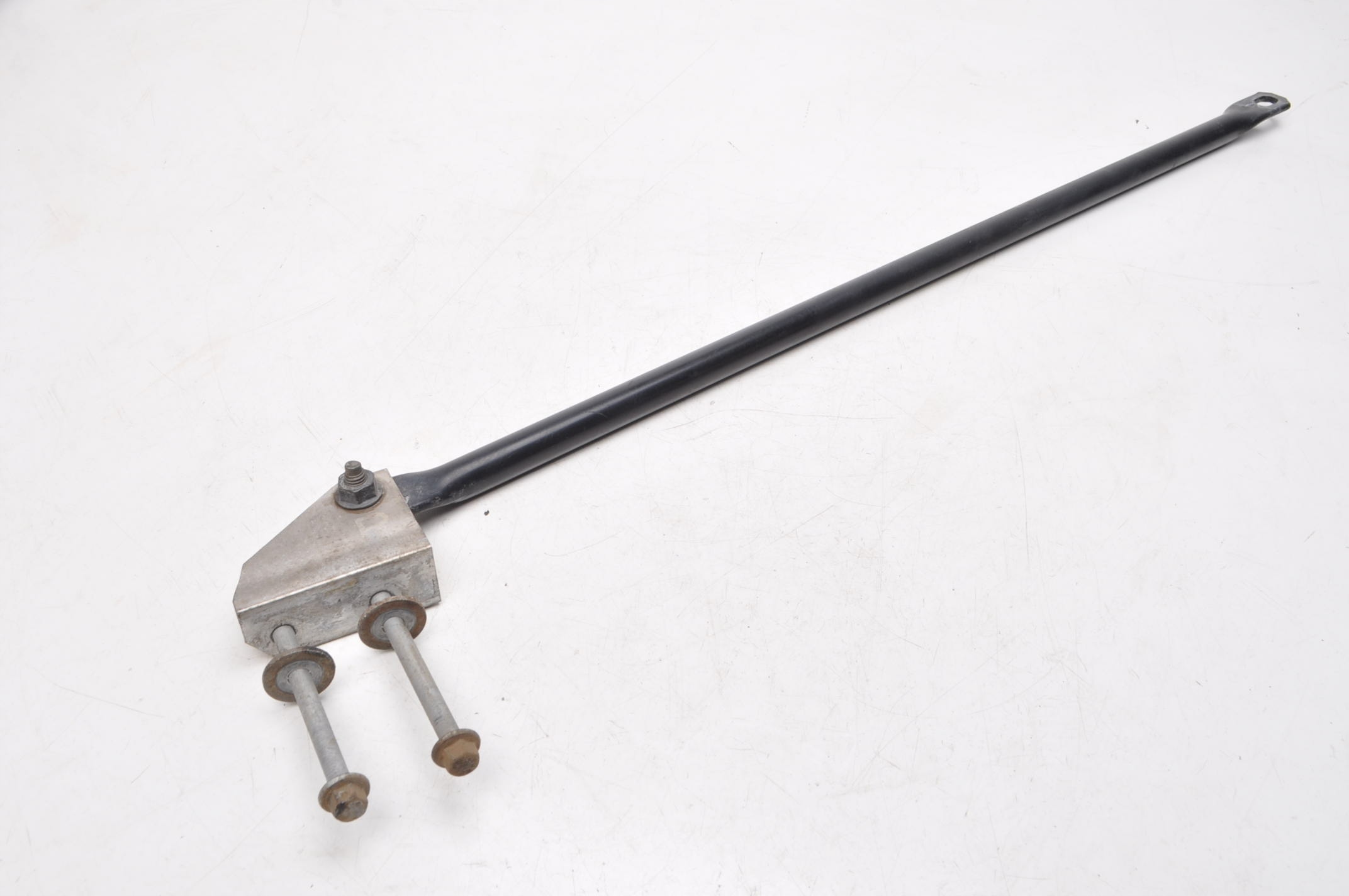 VOLVO XC90 II BELKA WSPORNIK PASA ROZPÓRKA 31387654 PRAWY