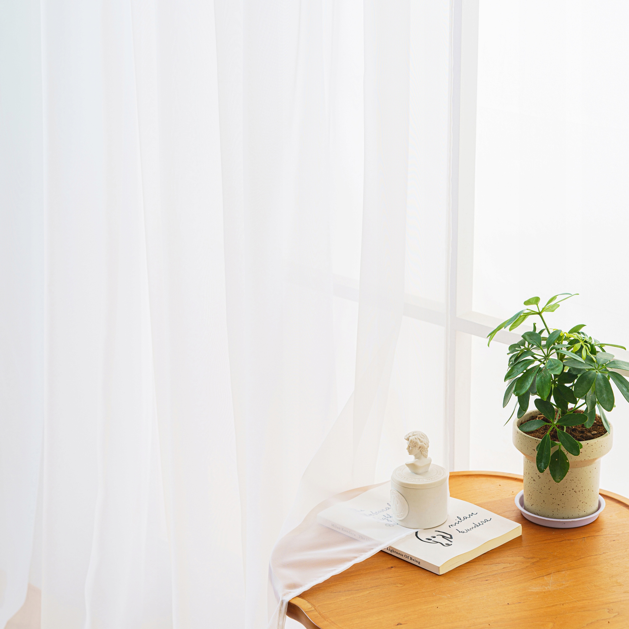 FIRANA GOTOWA NA TAŚMIE 145X250 FIRANY DO SALONU SYPIALNI WOAL BIAŁA Kolor biały