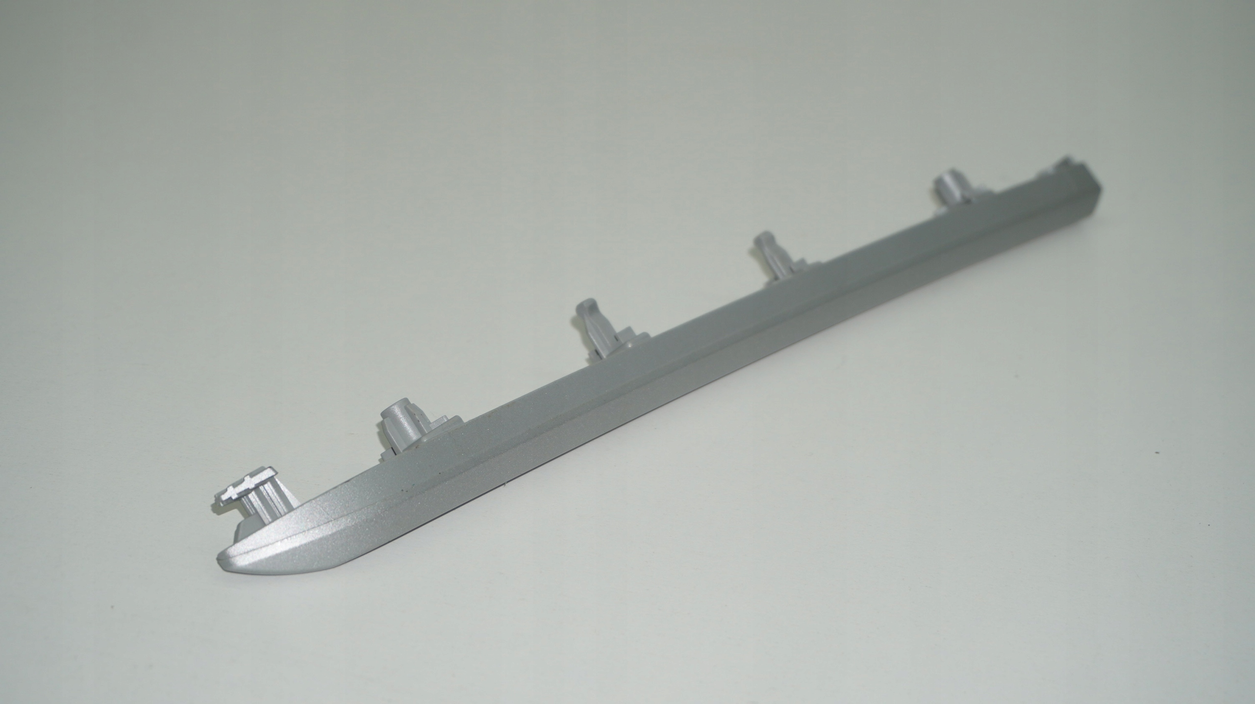 AUDI A3 8V SPORTBACK moulding dekor door left rear part