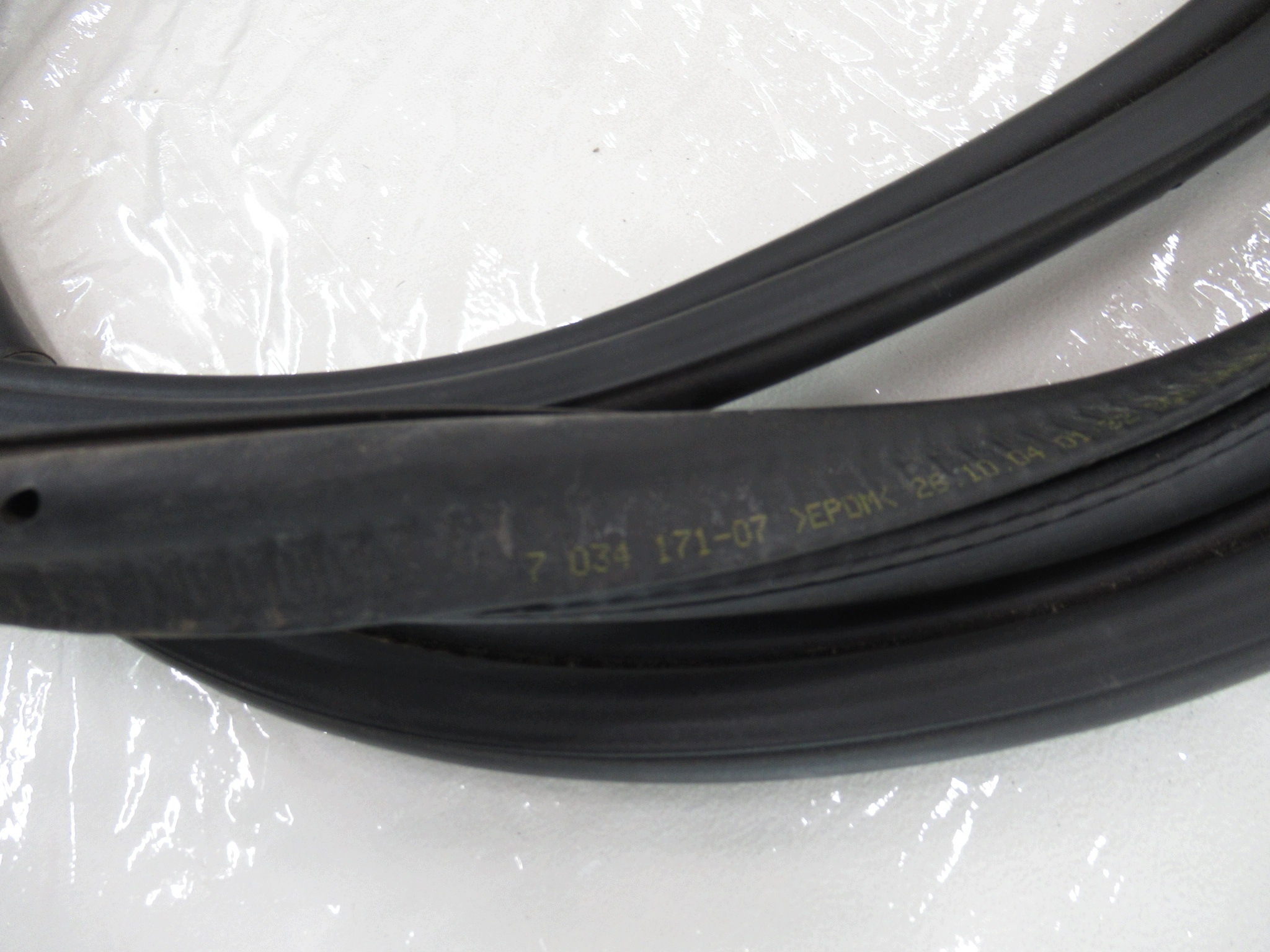 gasket pokrywy boot BMW e60 sedan