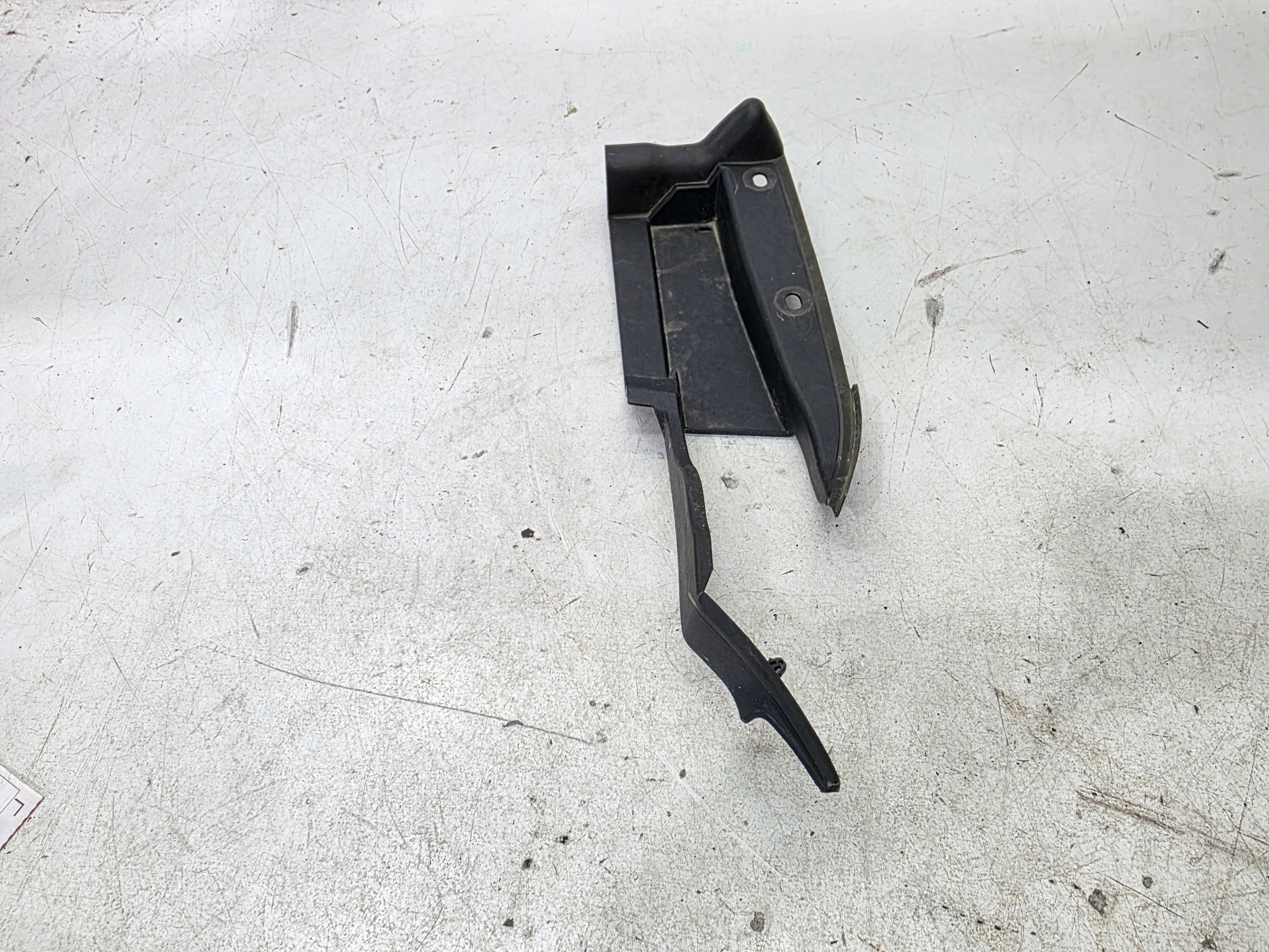 cap cover of a hinge bonnets right AUDI Q4 E-TRON 89A821170