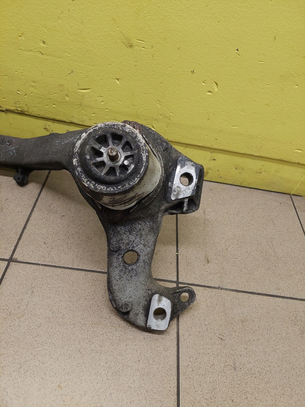 VW TOUAREG e 3.2 RINFORZO PARAURTI Supporto Motore 7LO1939207