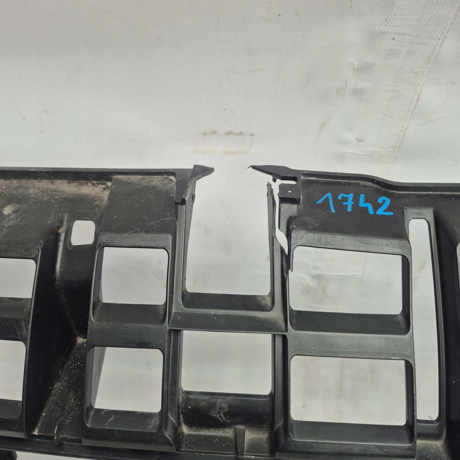 SUZUKI SWIFT V 5 LIFT 20-24 Grill Grill