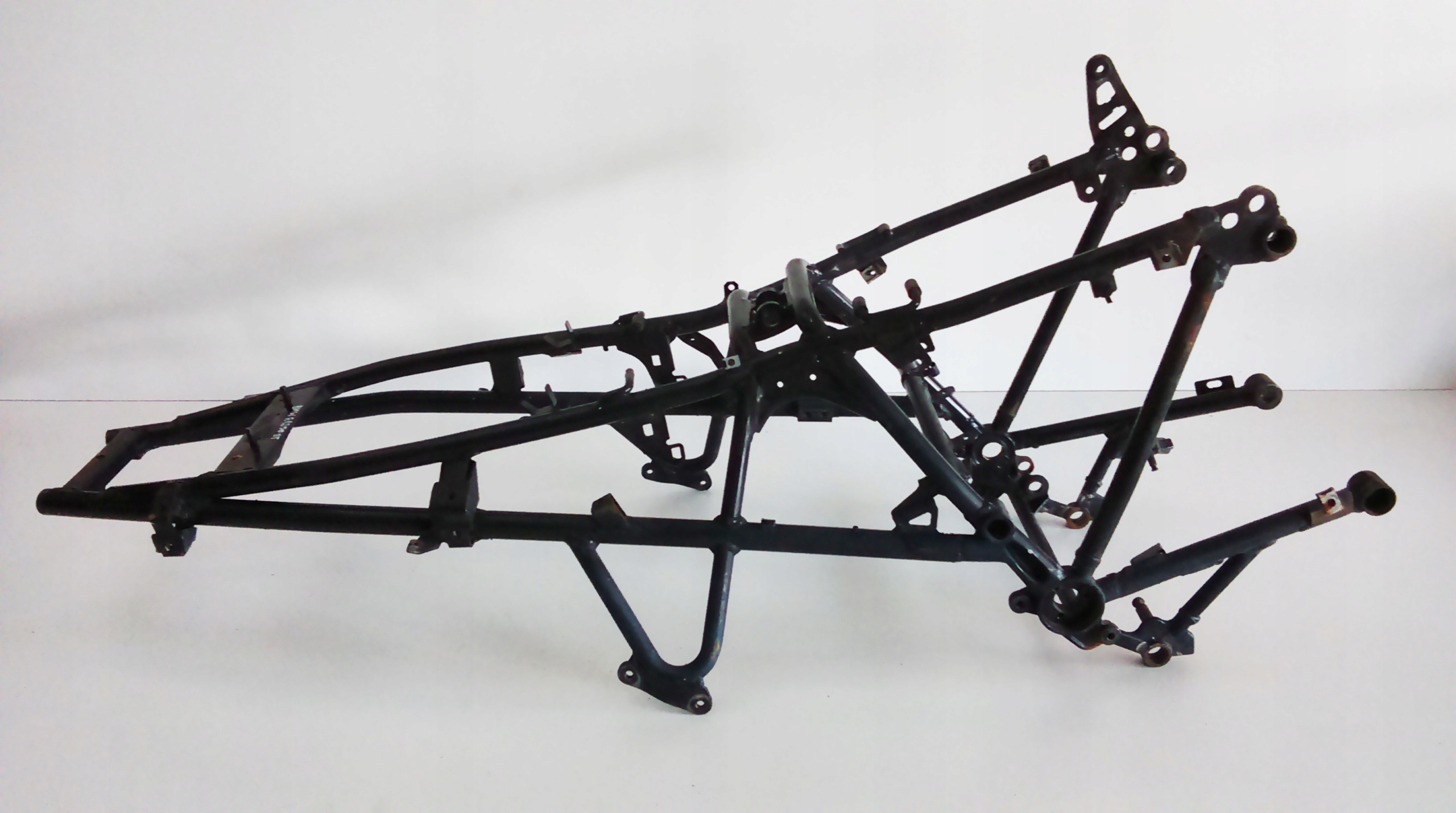 123456360 - BMW R 1200 ST підрамник