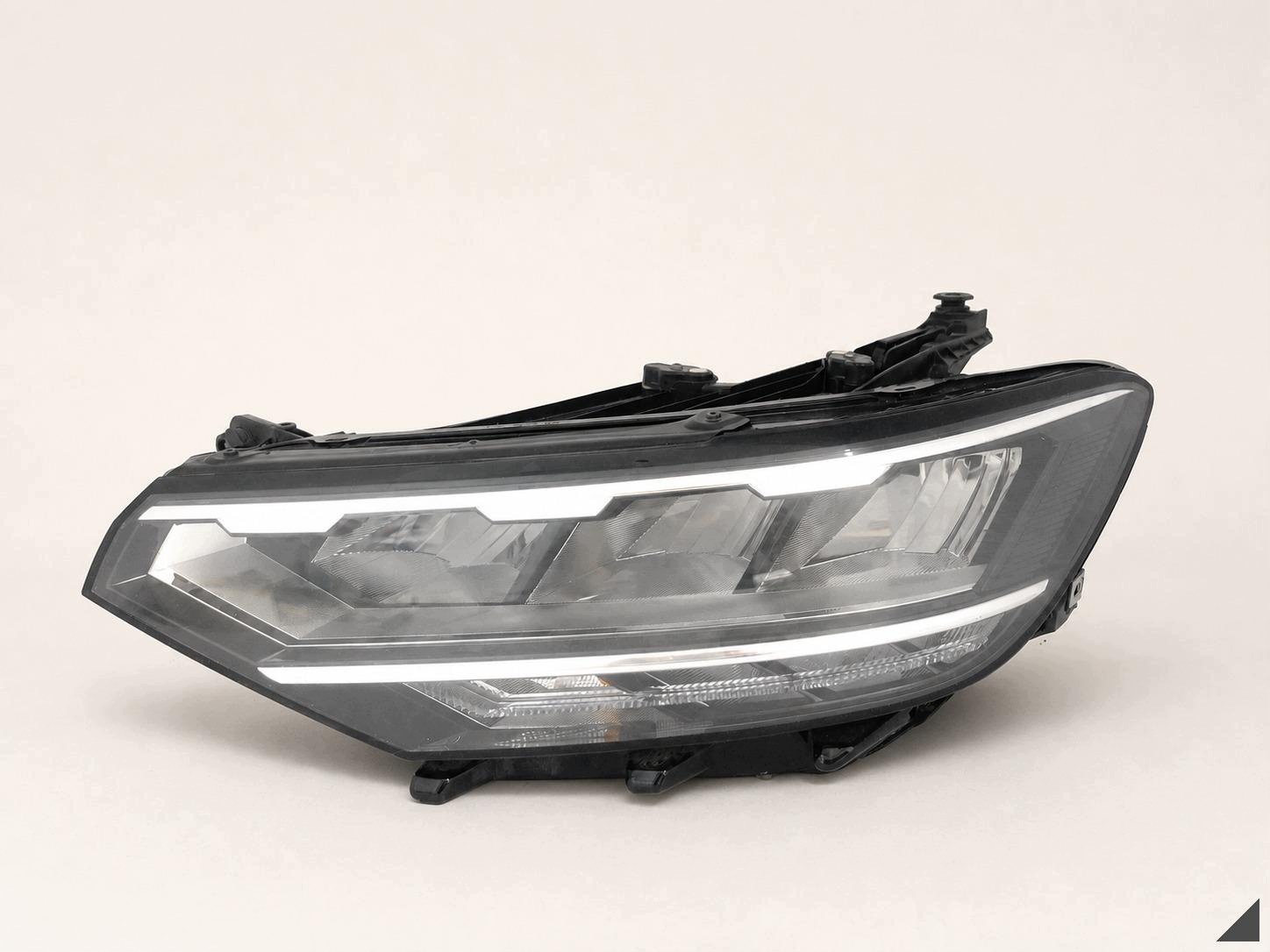 VW PASSAT B8 3G1 3G0 LIFT 19-23 light BASIC FULL LED left front EUROPA
