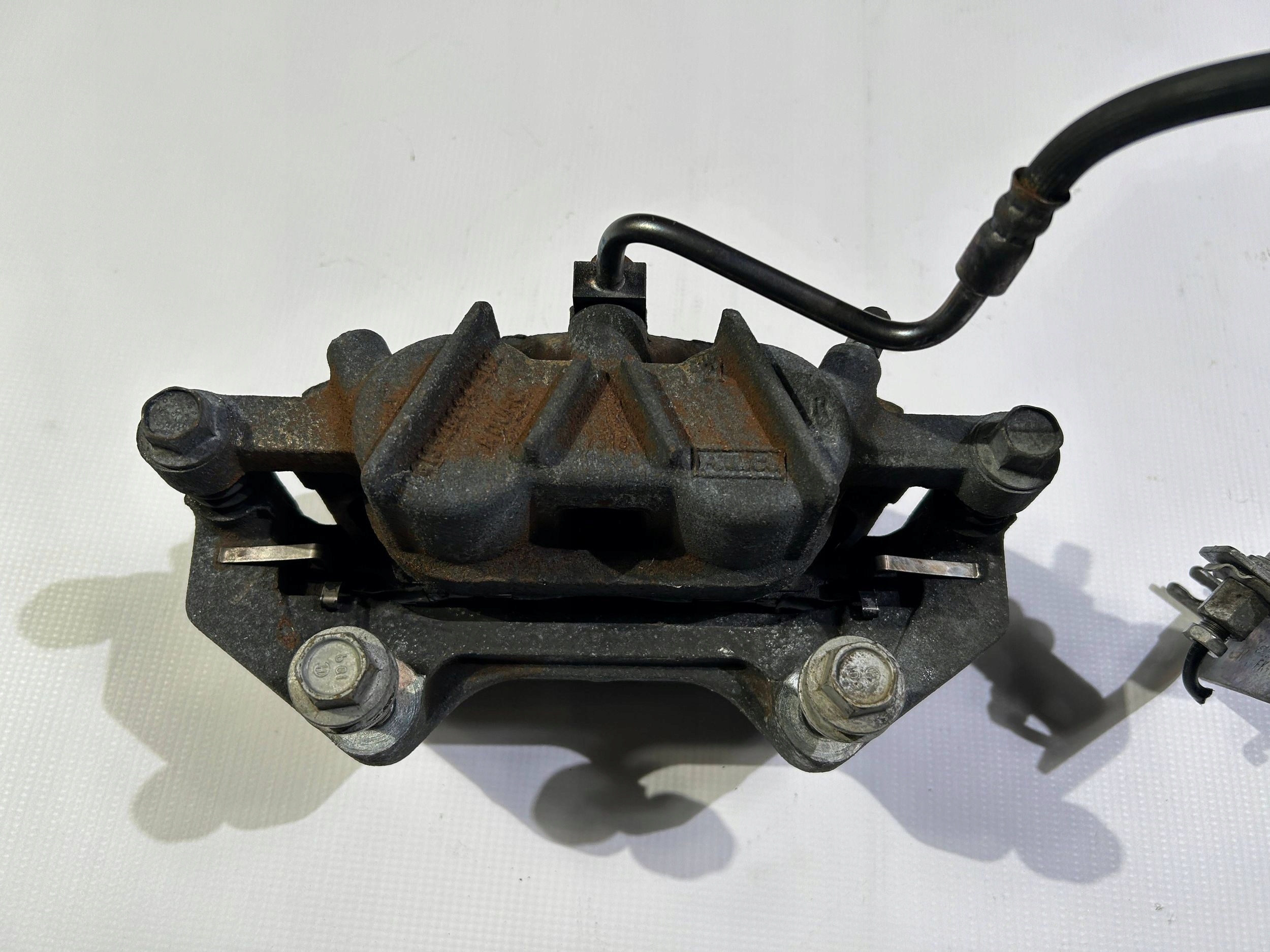 caliper brake wiring right front front Ford Flex 2013