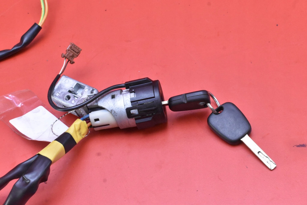 ignition key N0501413 CITROEN C3 C 3 1.1 8V 61 KM 02-10