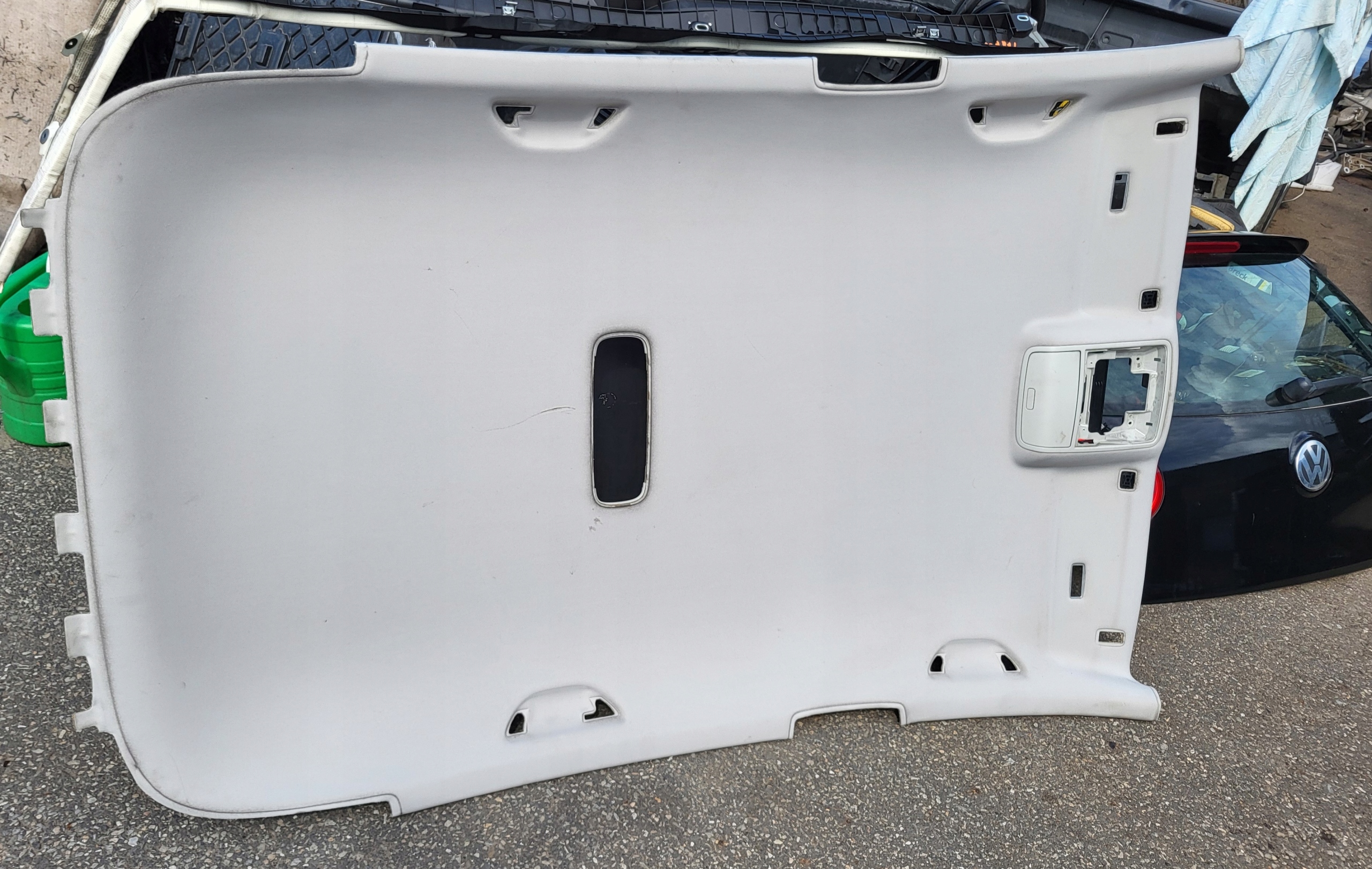 PODSUFITKA SZARA SCHOWEK NA OKULARY VW GOLF V 5 5D OE Numer katalogowy części 1K0867596D 1K0868837C 1K0868519A 1K486C