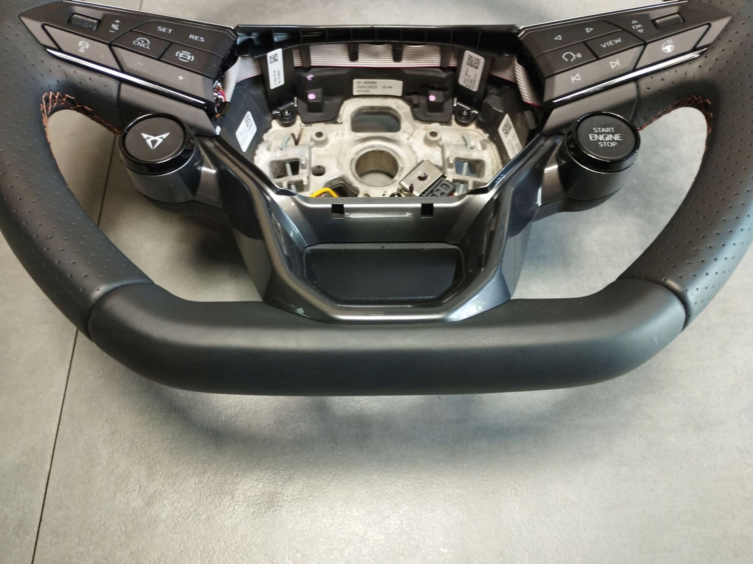 Cupra Formentor lenkrad Leder multi grzana 5FF419091F