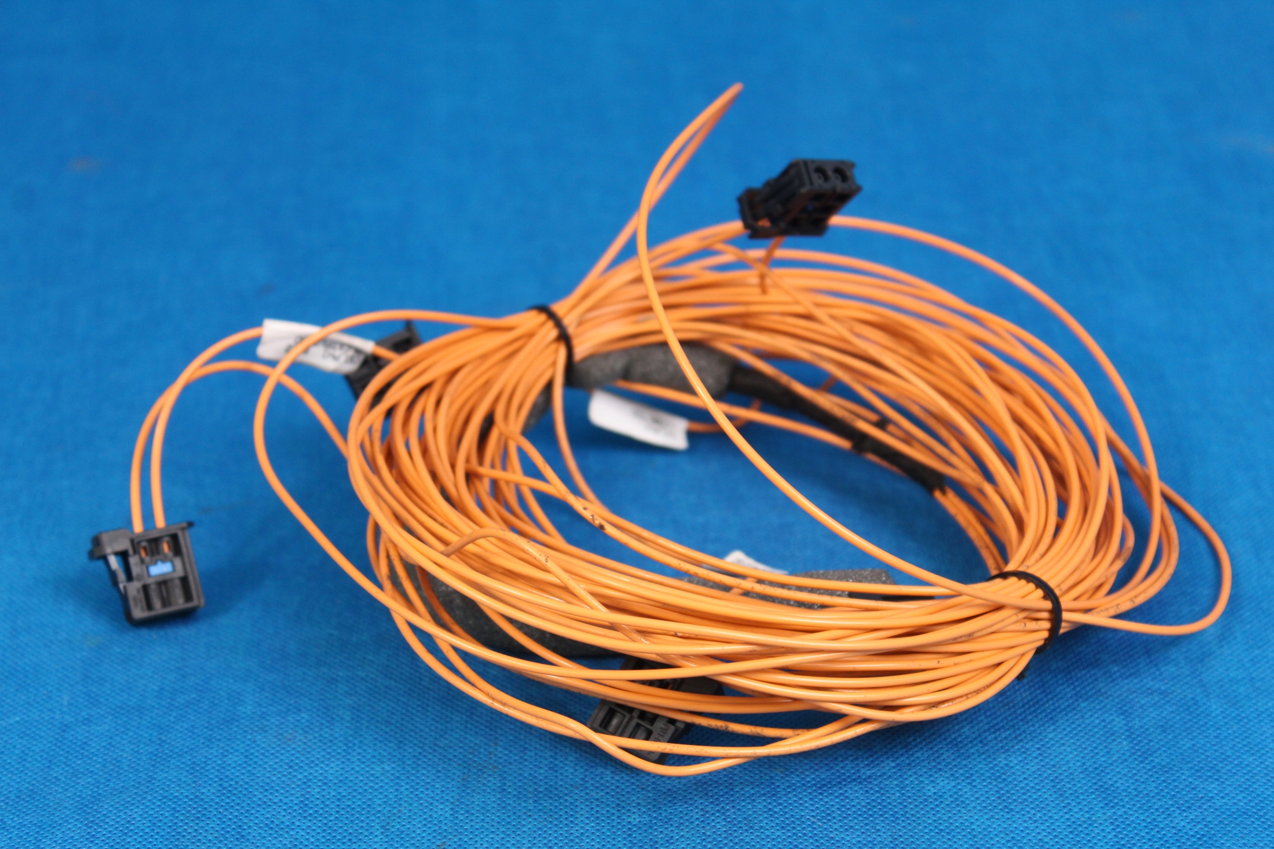 4E0972460 4E0973702 - VW TOUAREG 7P II LIFT ОПТИЧЕСКОЕ ВОЛОКНО DYNAUDIO 15R