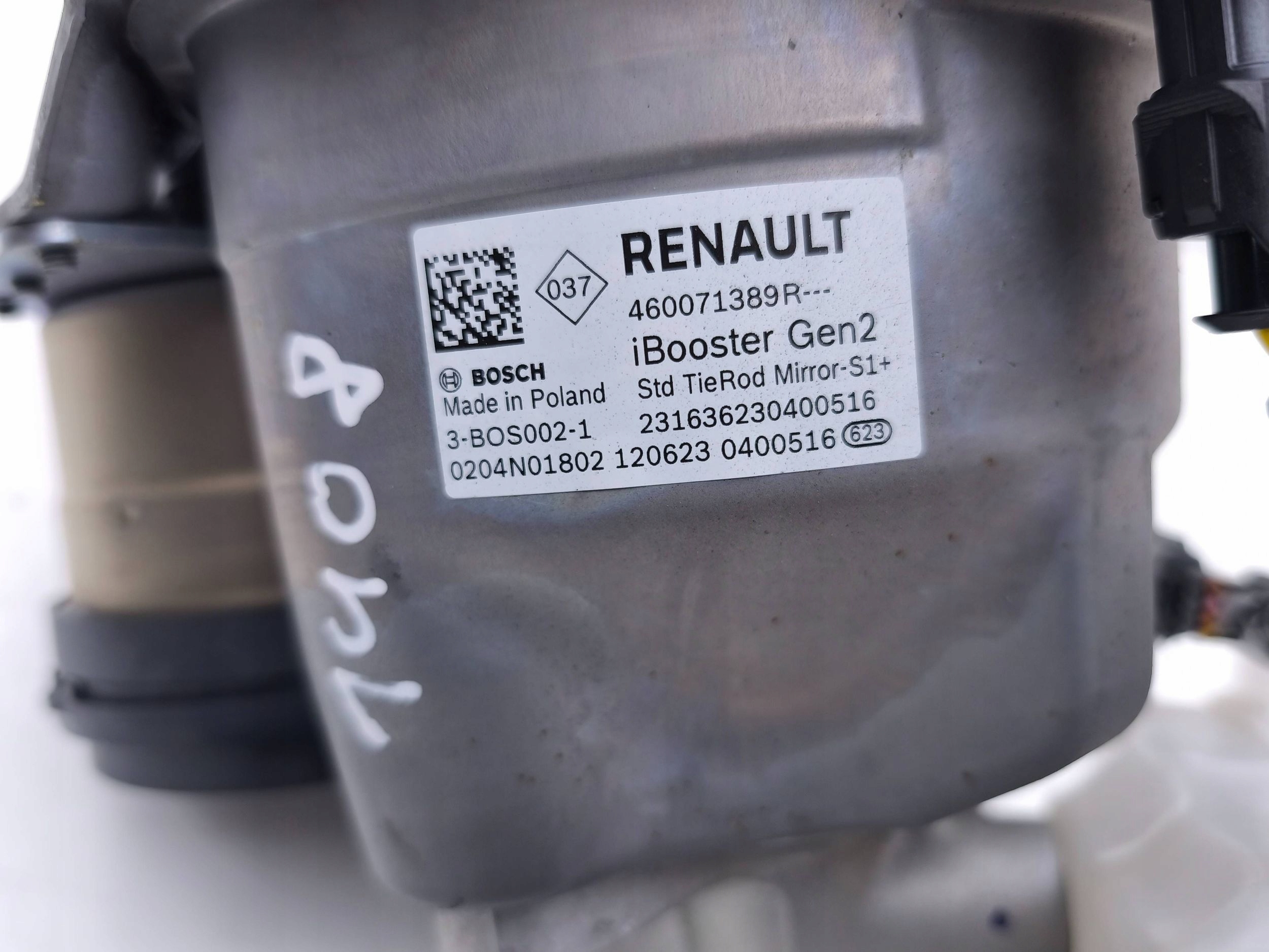 renault ARKANA насос 2023 460071389R