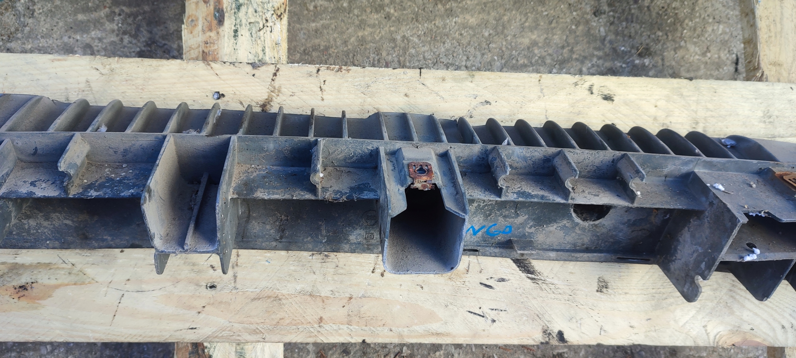 RINFORZO PARAURTI Traversa Paraurti posteriore RENAULT KANGOO e 7700304879