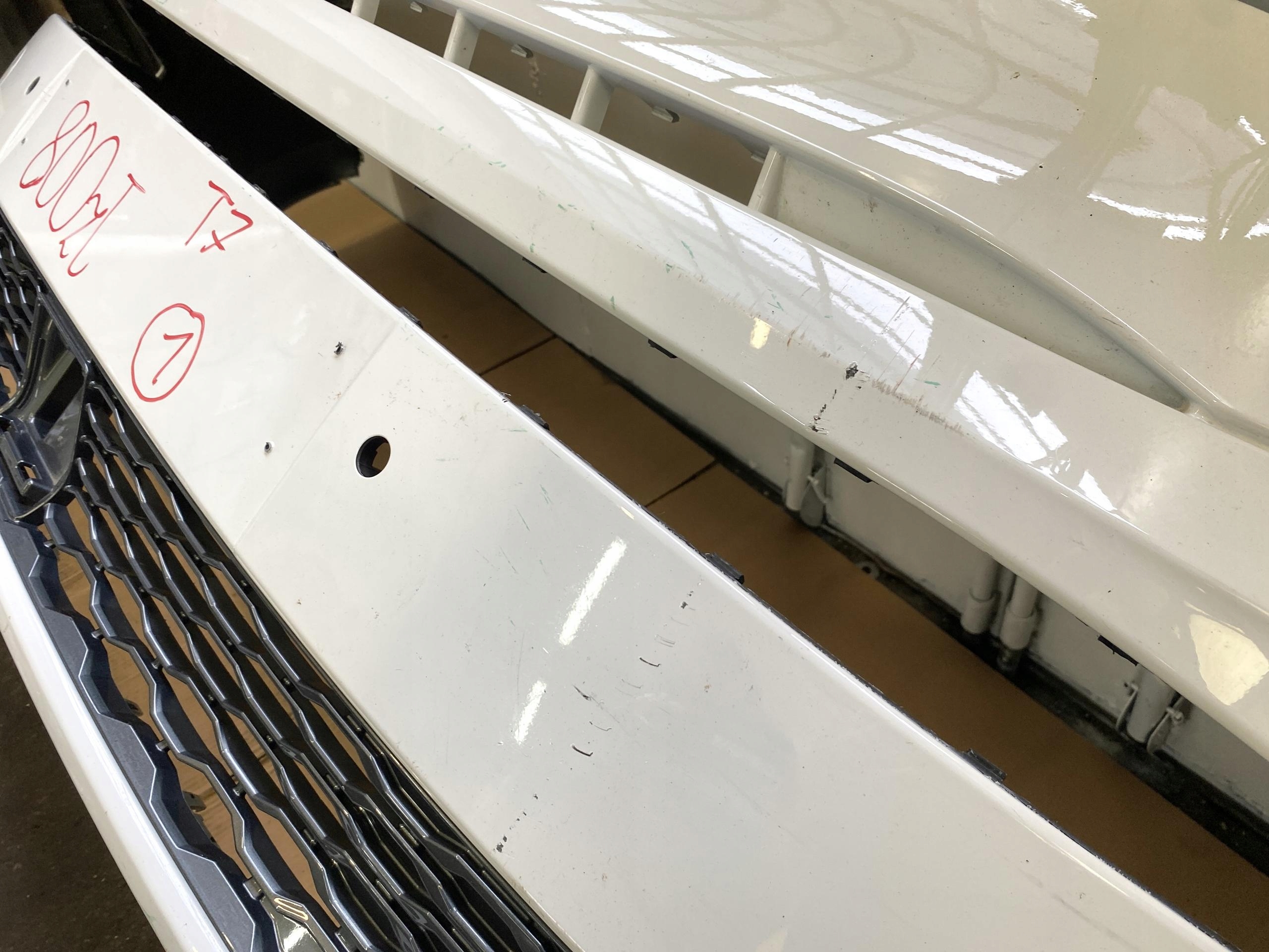 VW T7 MULTIVAN TRANSPORTER 21- front bumper 4XPDC RADAR 7T0 7T0807221C