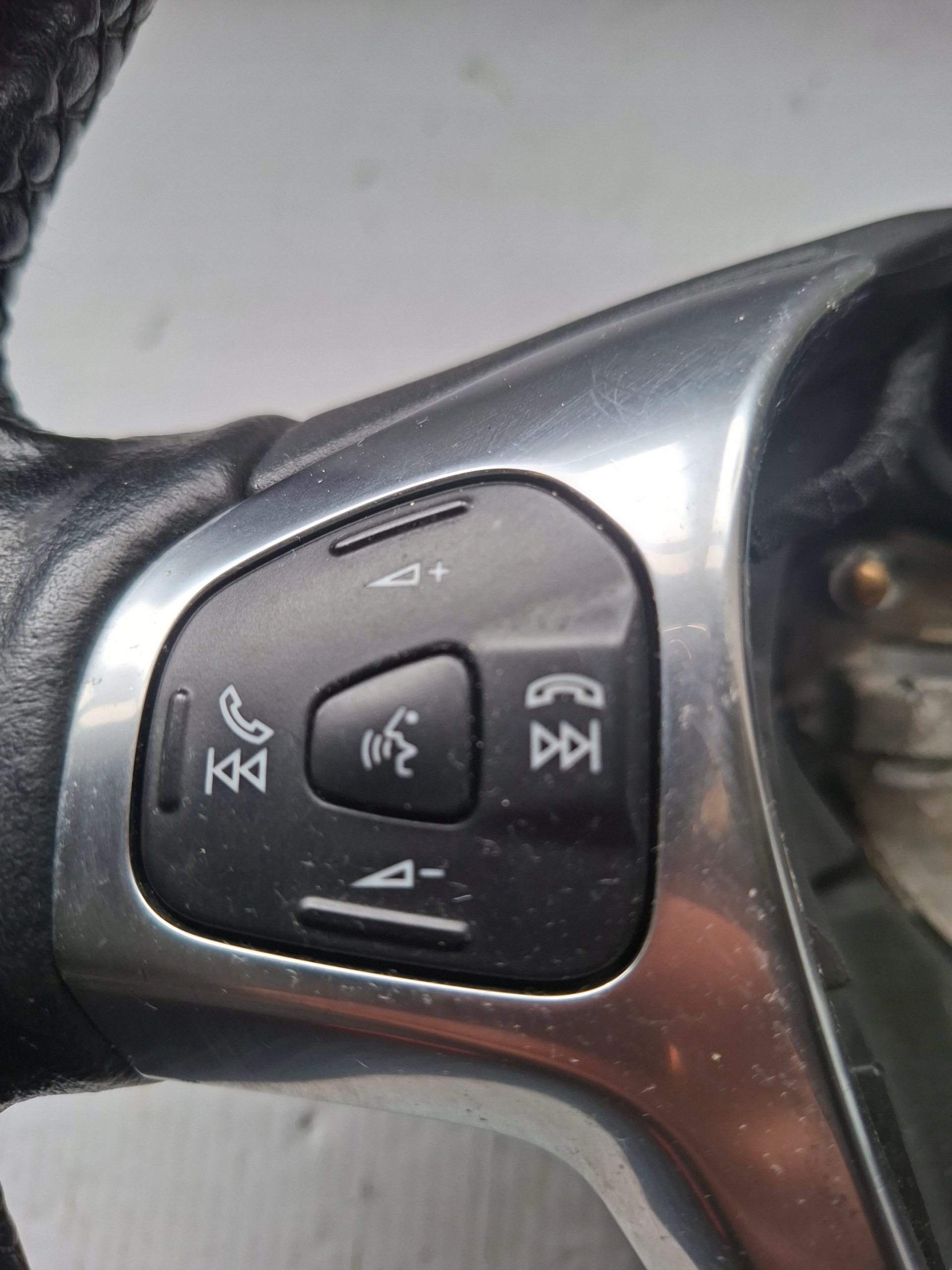 lenkrad MULTIFUNKCJA FORD ECOSPORT 34126989A