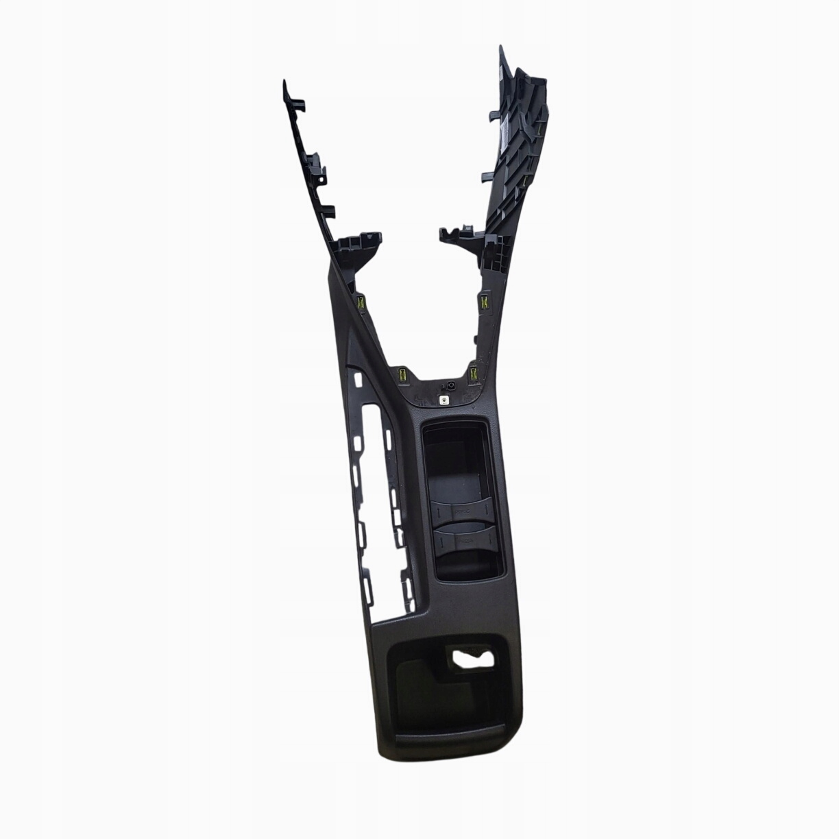 FORD FOCUS MK3 15-18R LIFT KOMBI HB TUNEL mitte