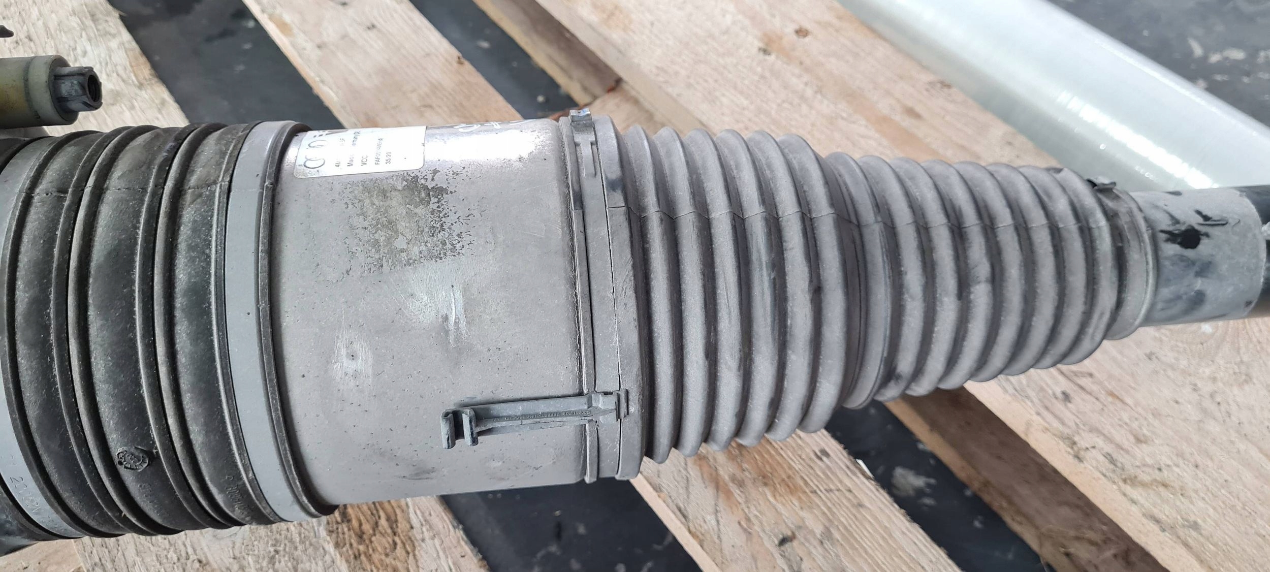 SQ8 4M RSQ8 Q8 shock absorber front left right 4M0616039BF SQ7 4M Q7