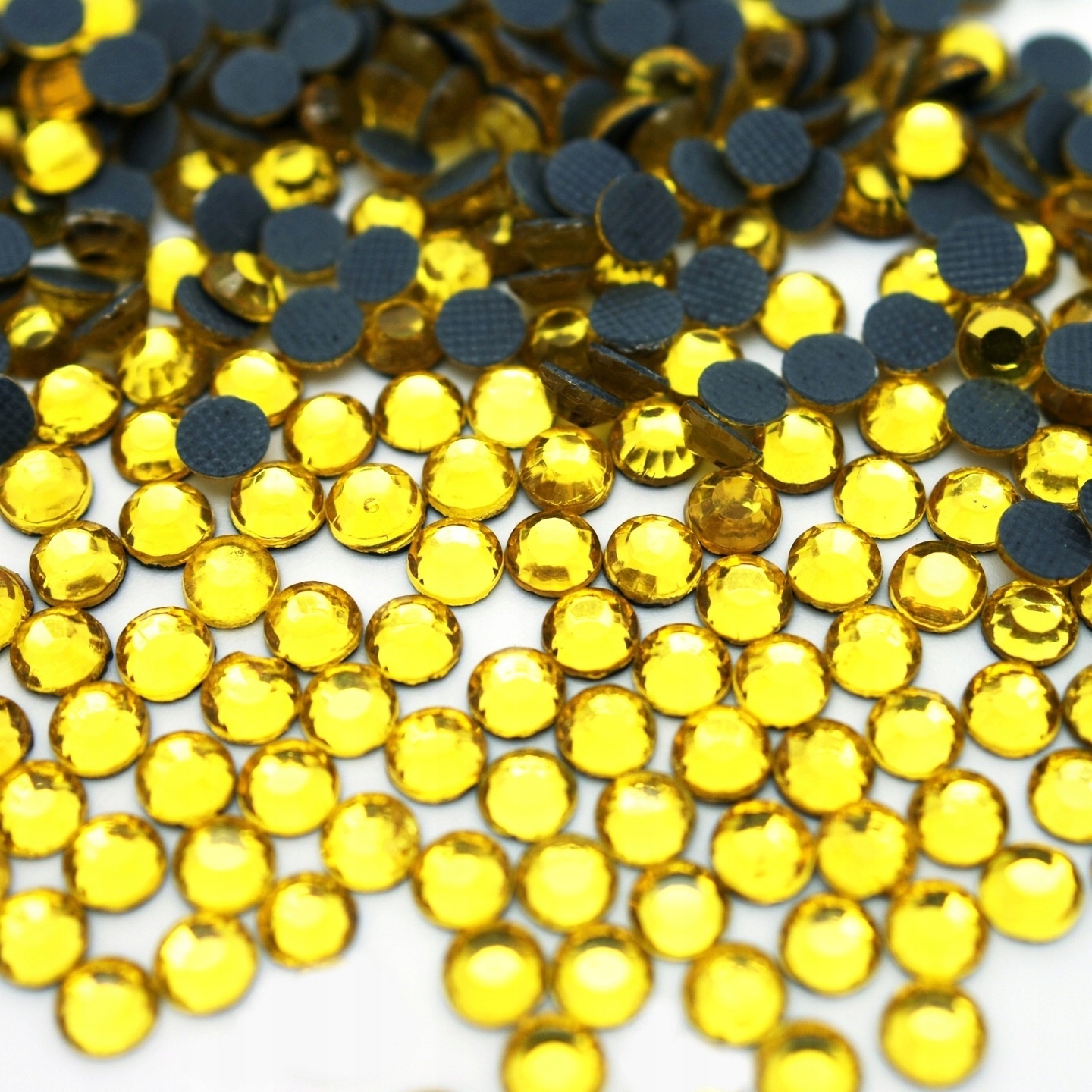 Kryształki Termo Cyrkonie Szklane Żółty 4mm 1000 sztuk