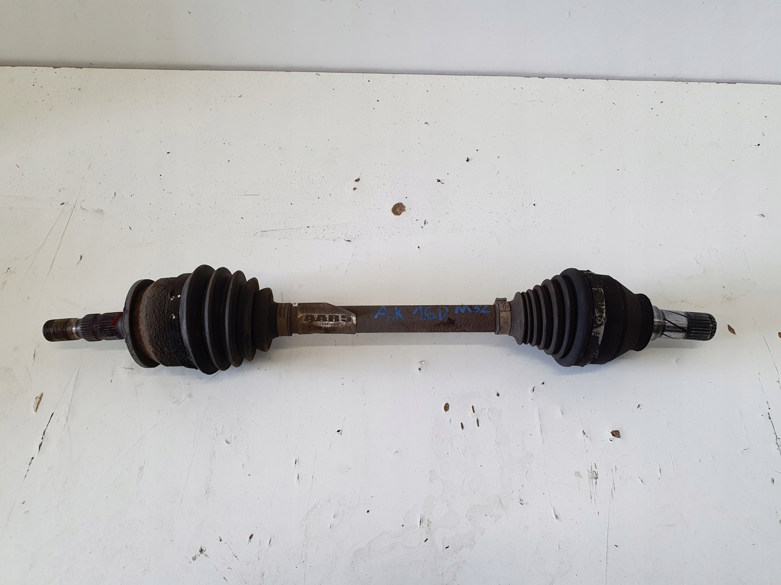 ASTRA K semi-axis left 13367061 AAR5 1.4T 1.6D M32 6B