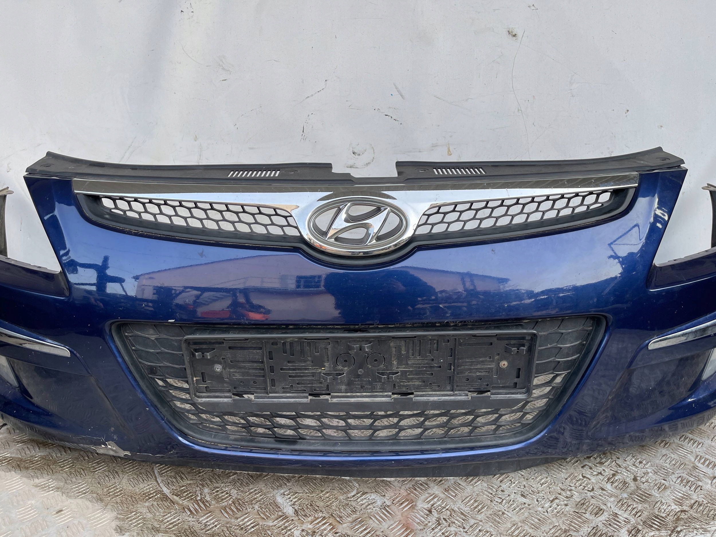 bumper front front Hyundai i30 and 1 07- KOMBI