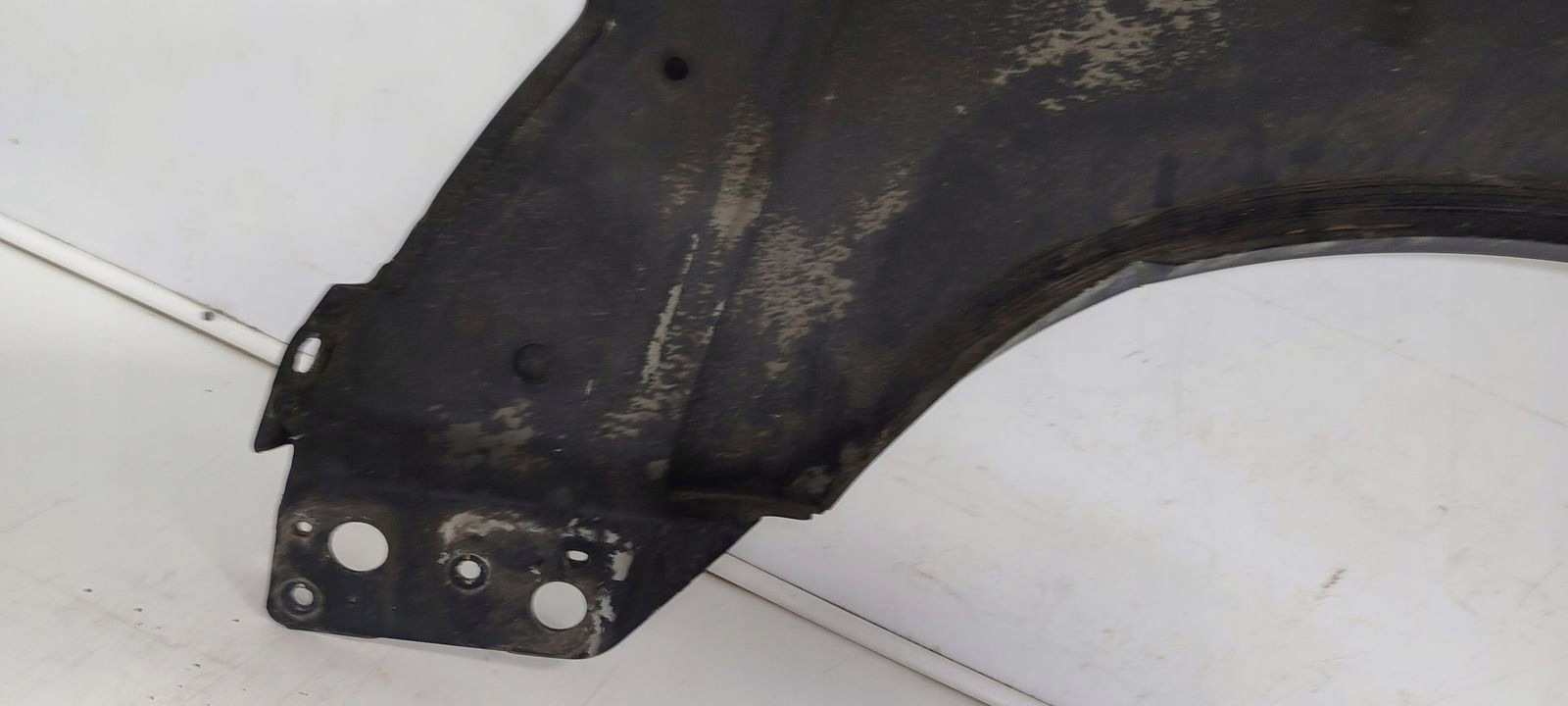 blatobran desni prednji dio prednji Audi A6 C6 LZ5D