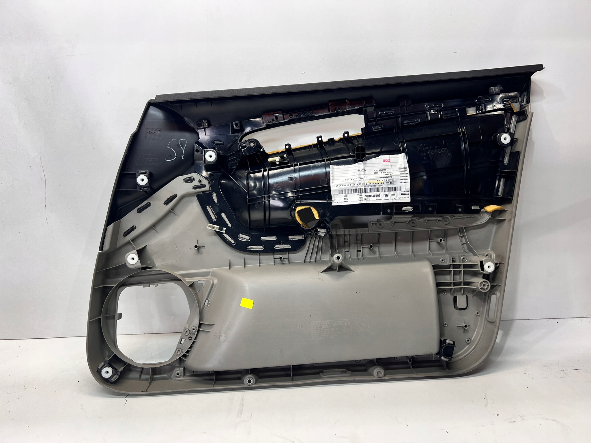 side door left front AUDI A3 8P 8P4867105