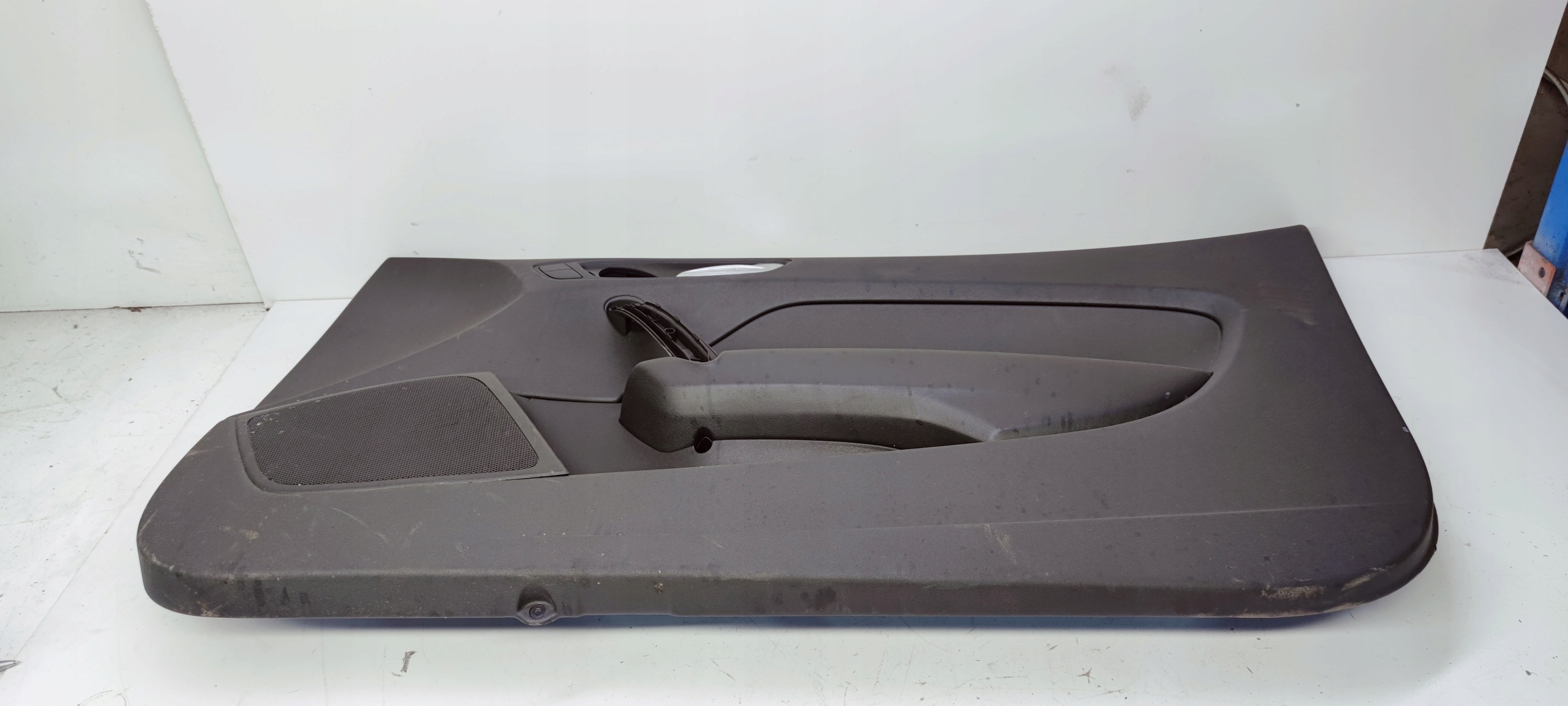 side door right front AUDI A1 3-D 8X1867106A *2