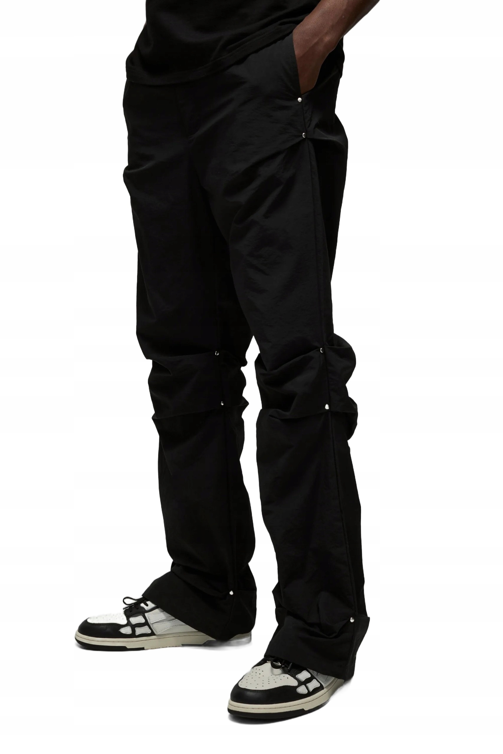 Boohooman Černé Pánské Ležérní Kalhoty S Cvočky A Dlouhými Kalhotami Z3A